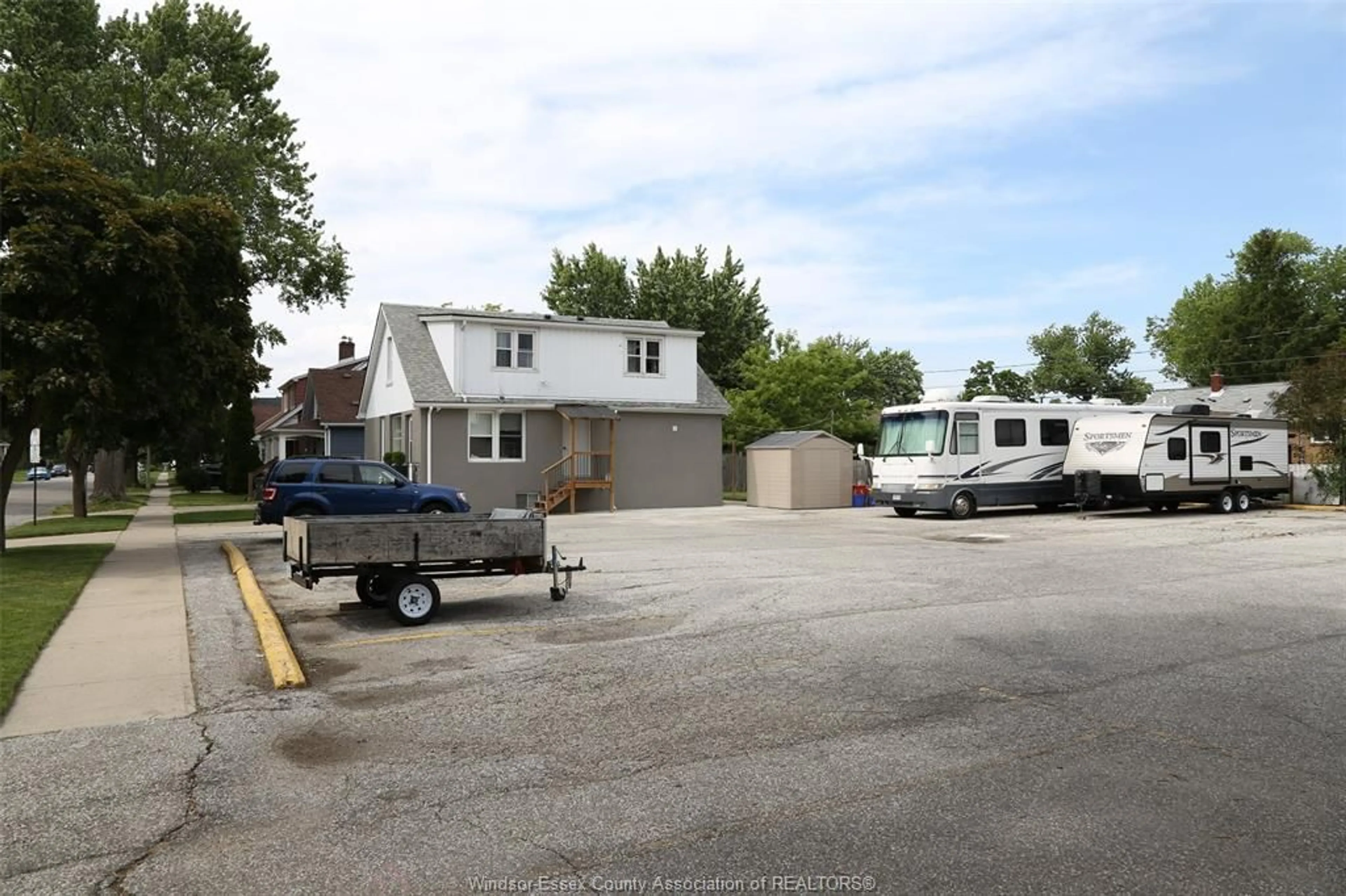 Parking for V/L CADILLAC, Windsor Ontario N8W 3Y4