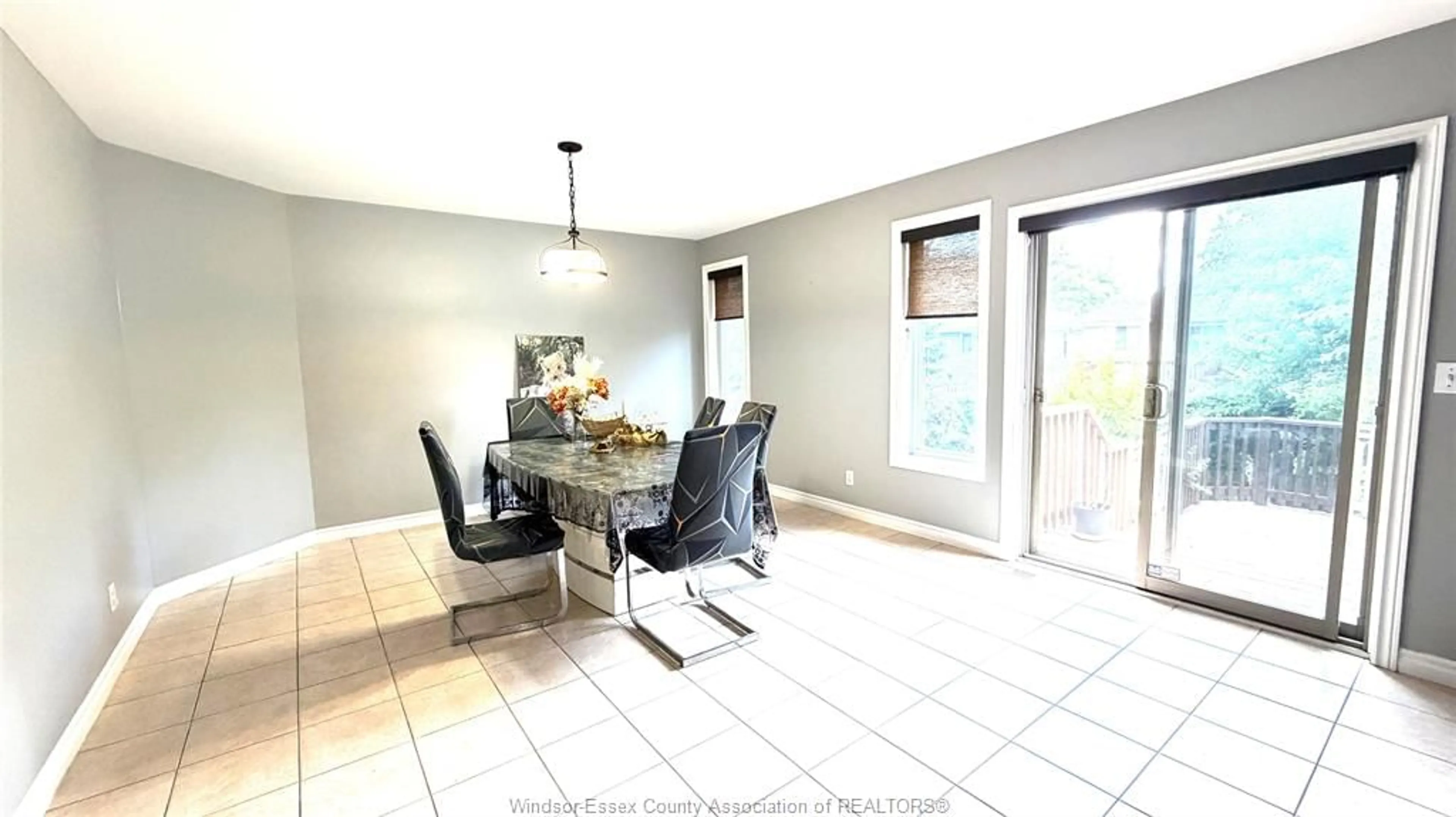 Dining room, ceramic/tile floor for 2361 ASKIN Ave, Windsor Ontario N9E 4Y2