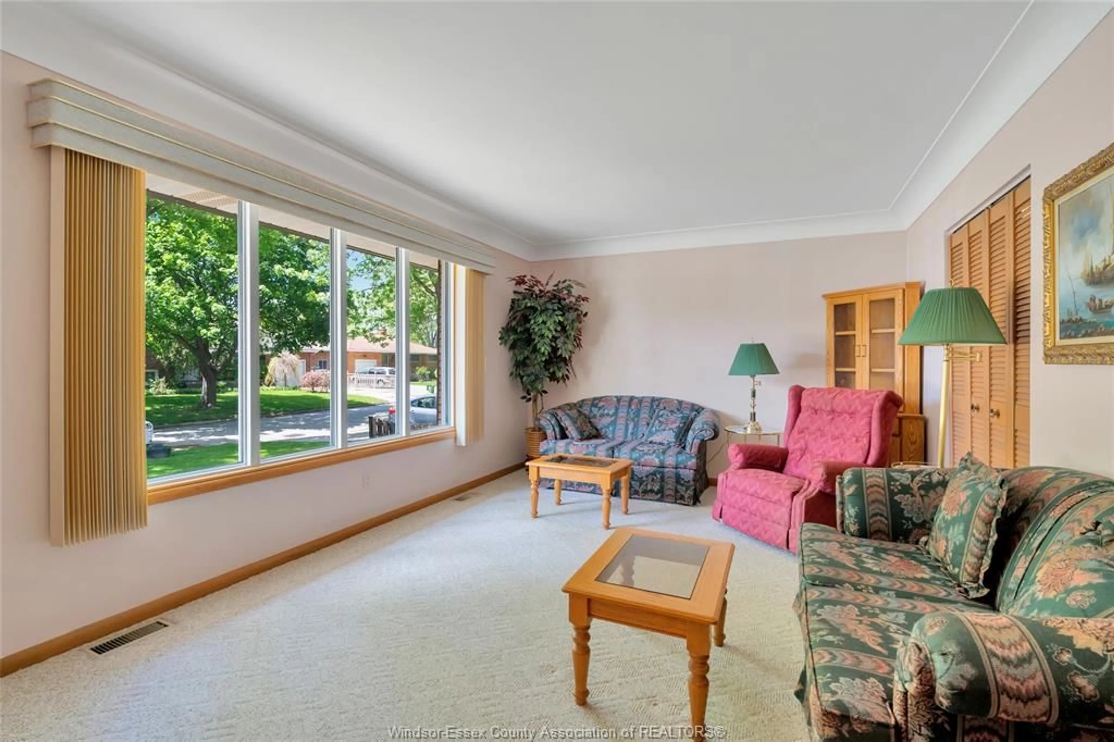 Living room with furniture, unknown for 1830 RANDOLPH, Windsor Ontario N9B 2W3