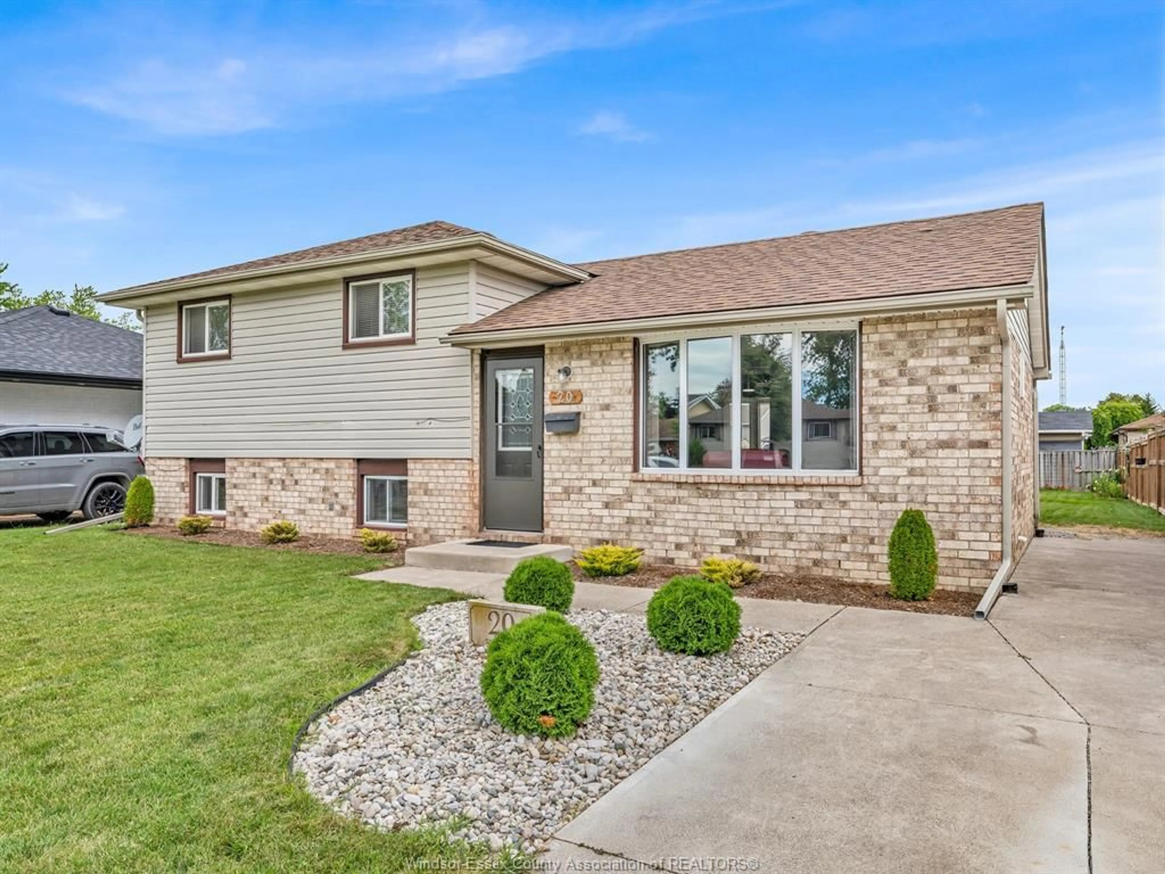 Home with brick exterior material, street for 20 ST. CHARLES PL, Amherstburg Ontario N9V 3J7