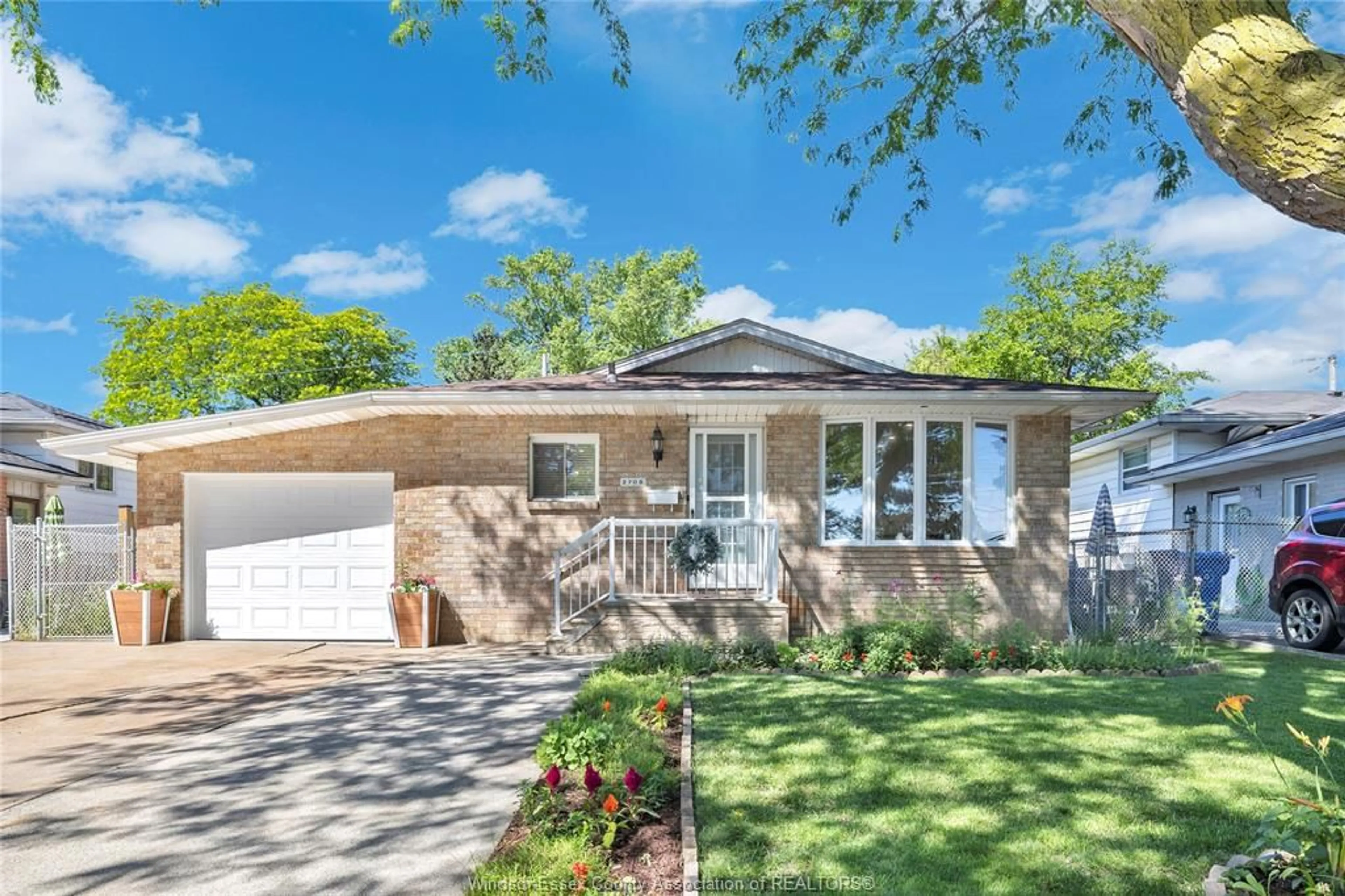 Home with brick exterior material, street for 2709 JEFFERSON, Windsor Ontario N8T 3E7