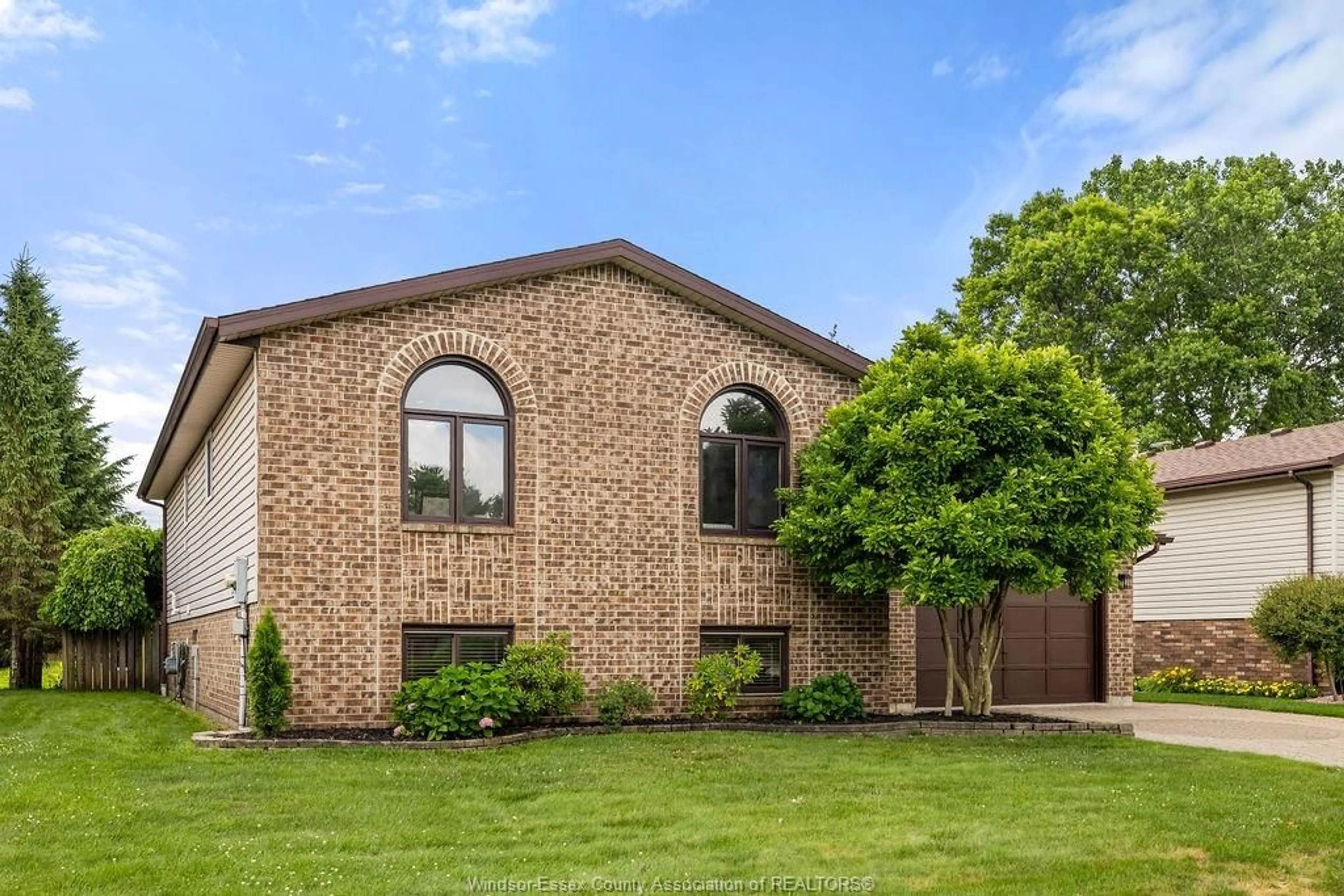 Home with brick exterior material, unknown for 283 RAMBLEWOOD, LaSalle Ontario N9J 3B2
