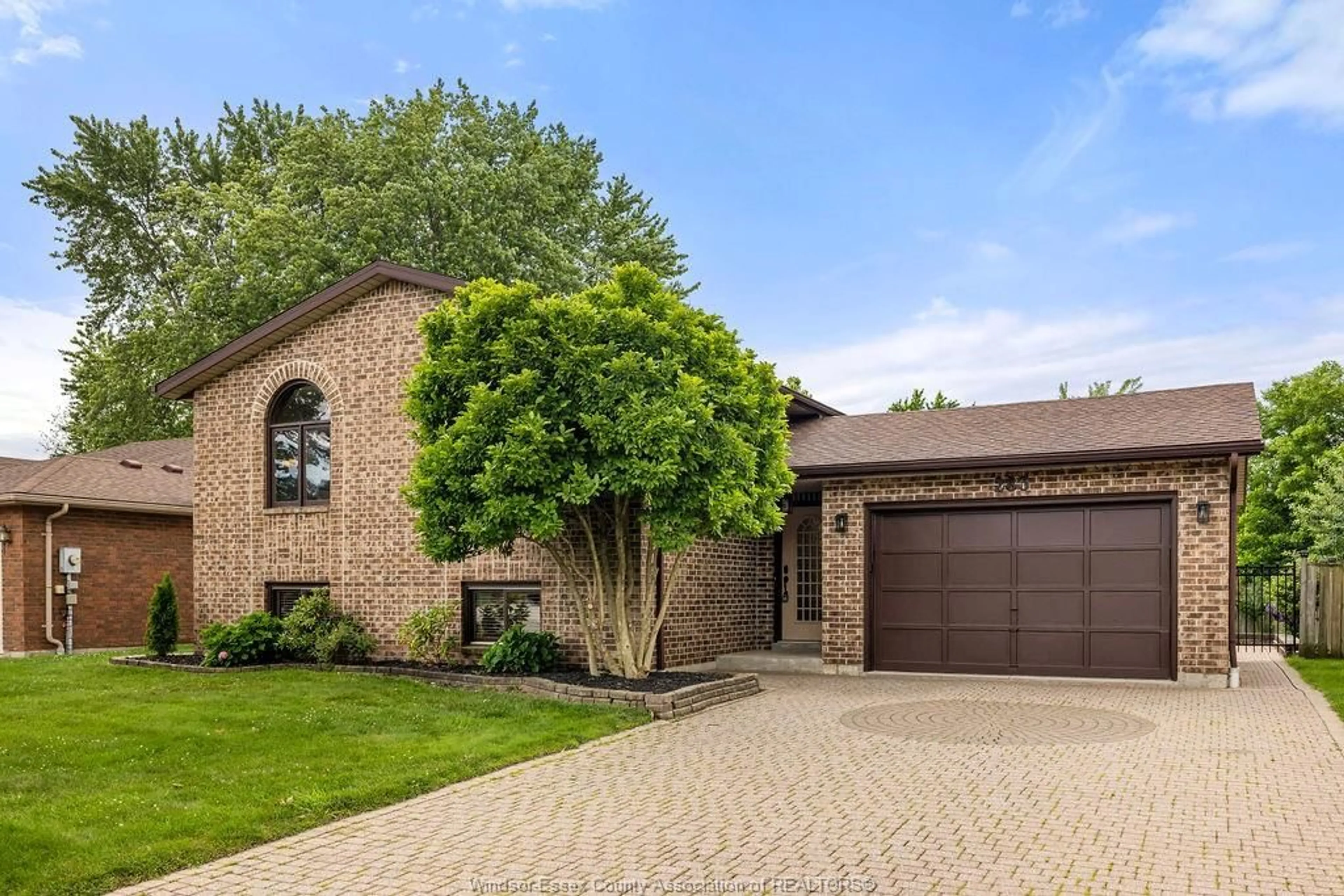 Home with brick exterior material, street for 283 RAMBLEWOOD, LaSalle Ontario N9J 3B2