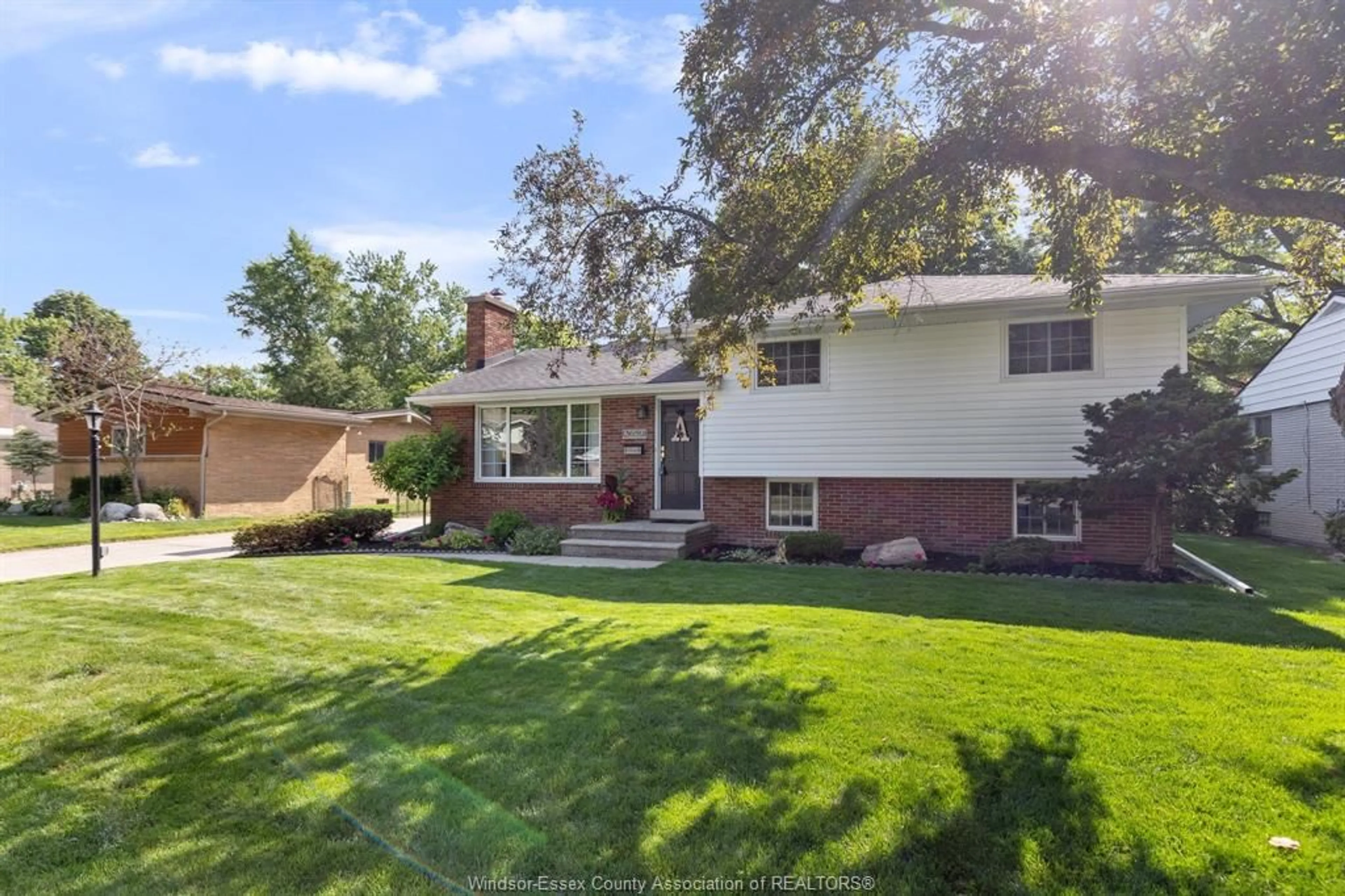 Home with brick exterior material, street for 3659 BRUCE Ave, Windsor Ontario N9E 1W4