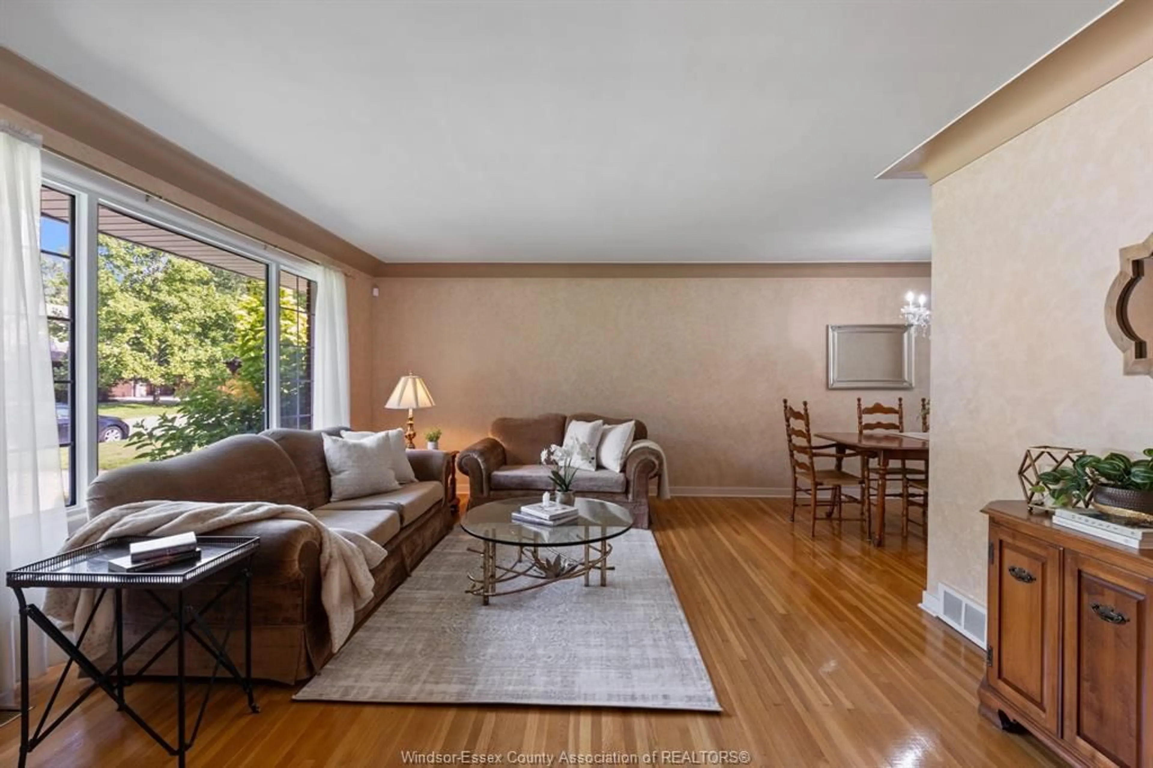 Living room with furniture, unknown for 3659 BRUCE Ave, Windsor Ontario N9E 1W4
