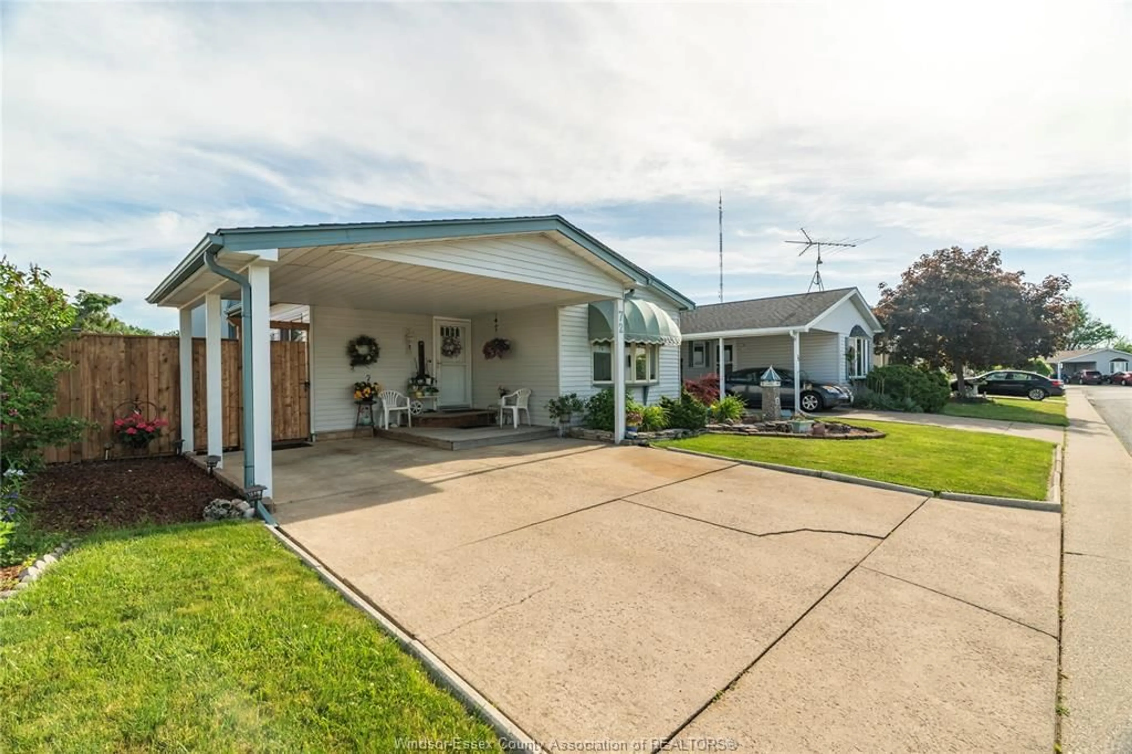 Unknown for 72 CHERRY St, McGregor Ontario N0R 1J0