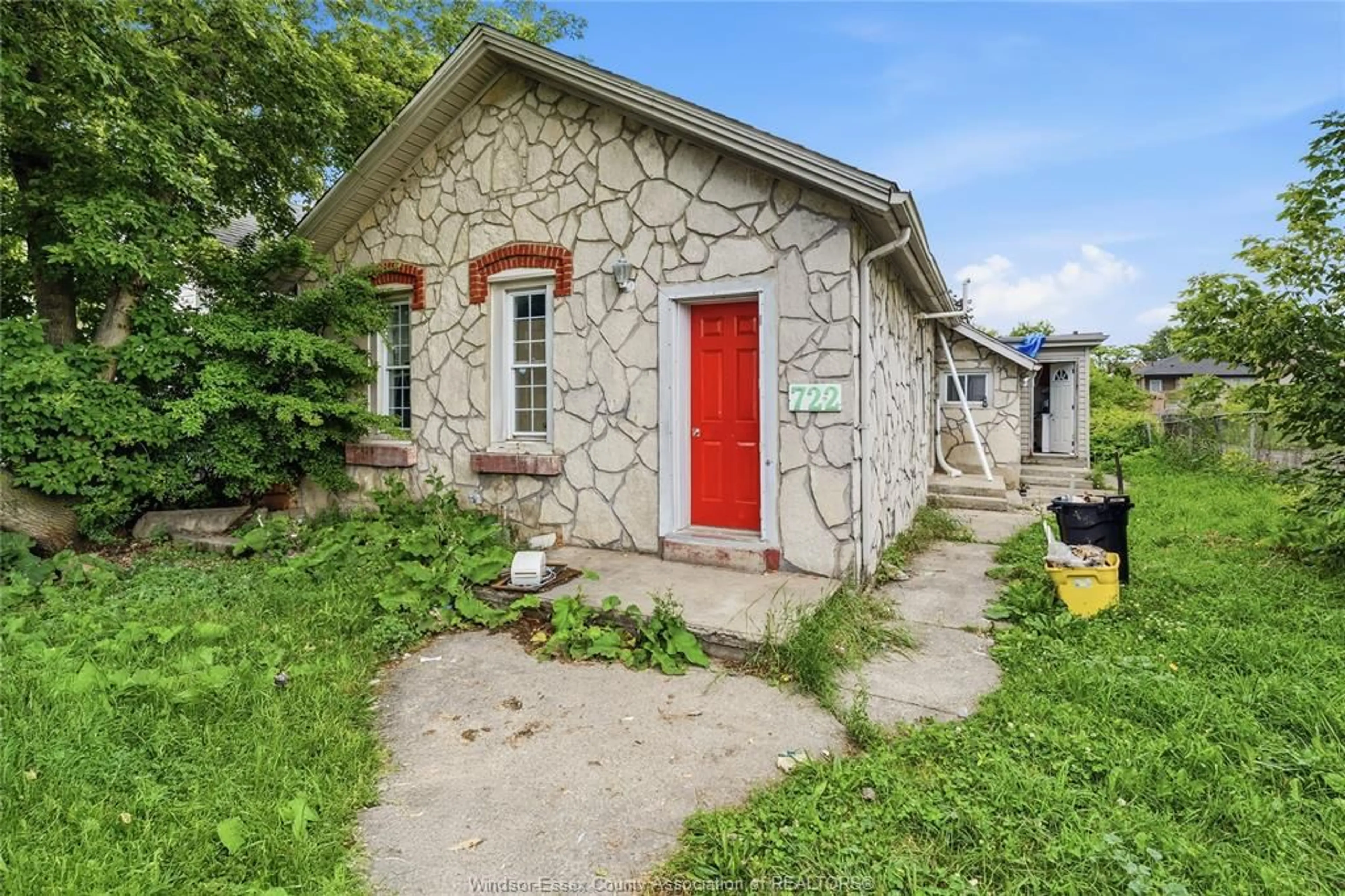 Shed for 722 BRANT St, Windsor Ontario N9A 3E8