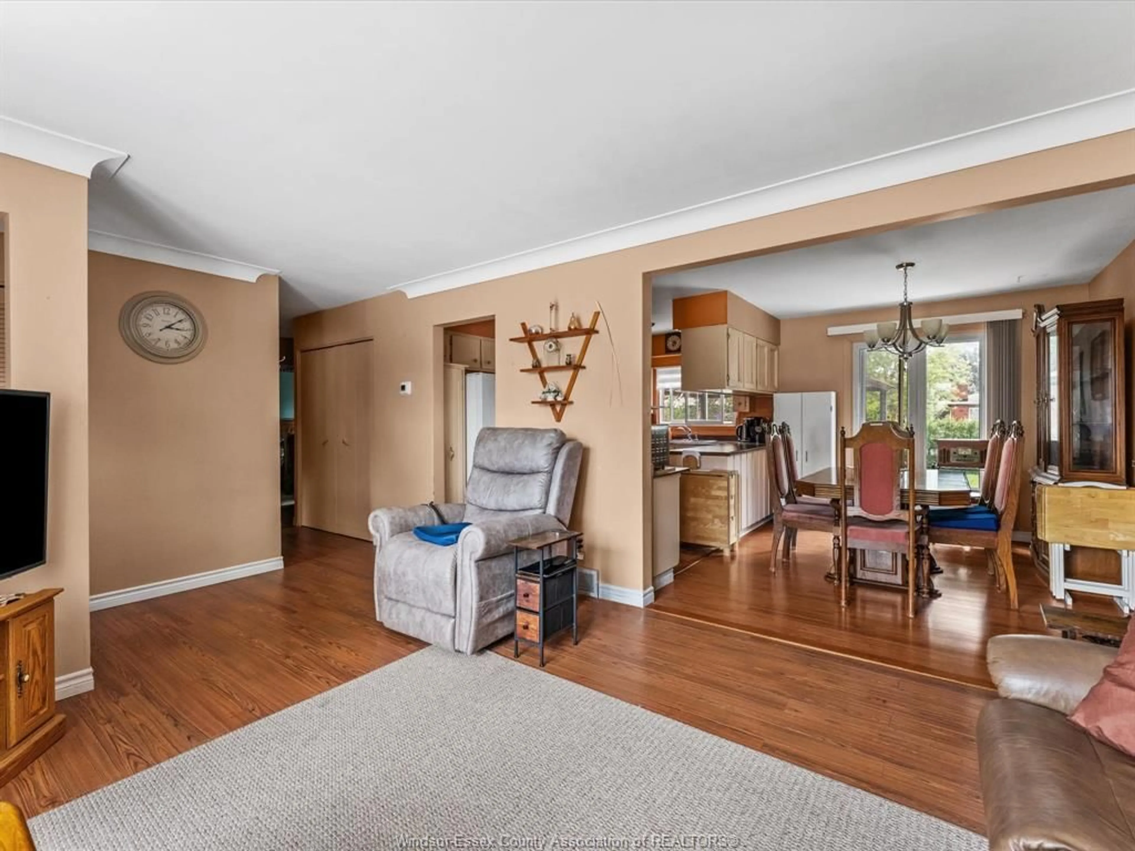Living room with furniture, unknown for 15 RIVIERA, Amherstburg Ontario N9V 3A5