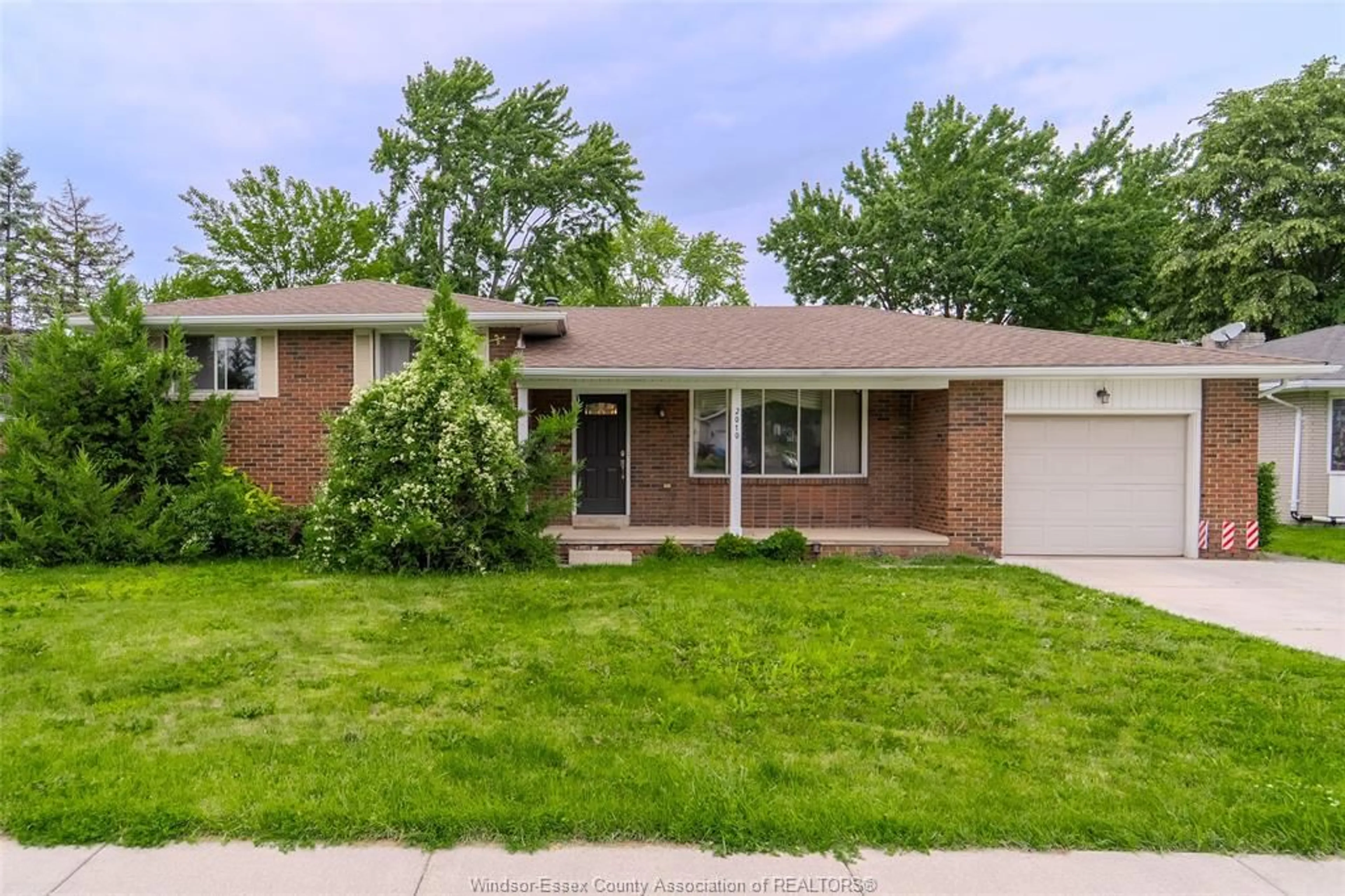Home with brick exterior material, street for 2010 Grand Marais, Windsor Ontario N9E 1G1