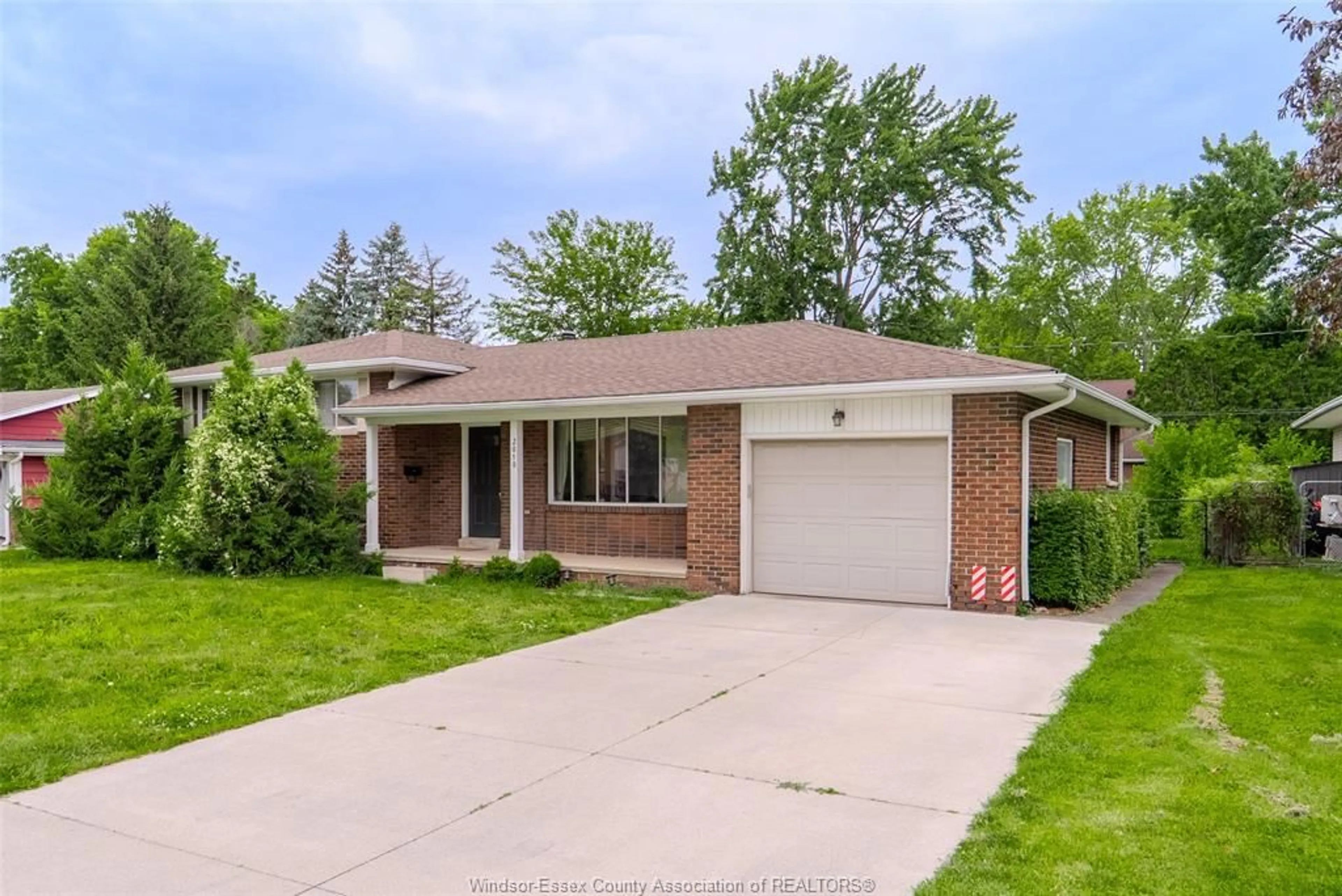 Home with brick exterior material, street for 2010 Grand Marais, Windsor Ontario N9E 1G1