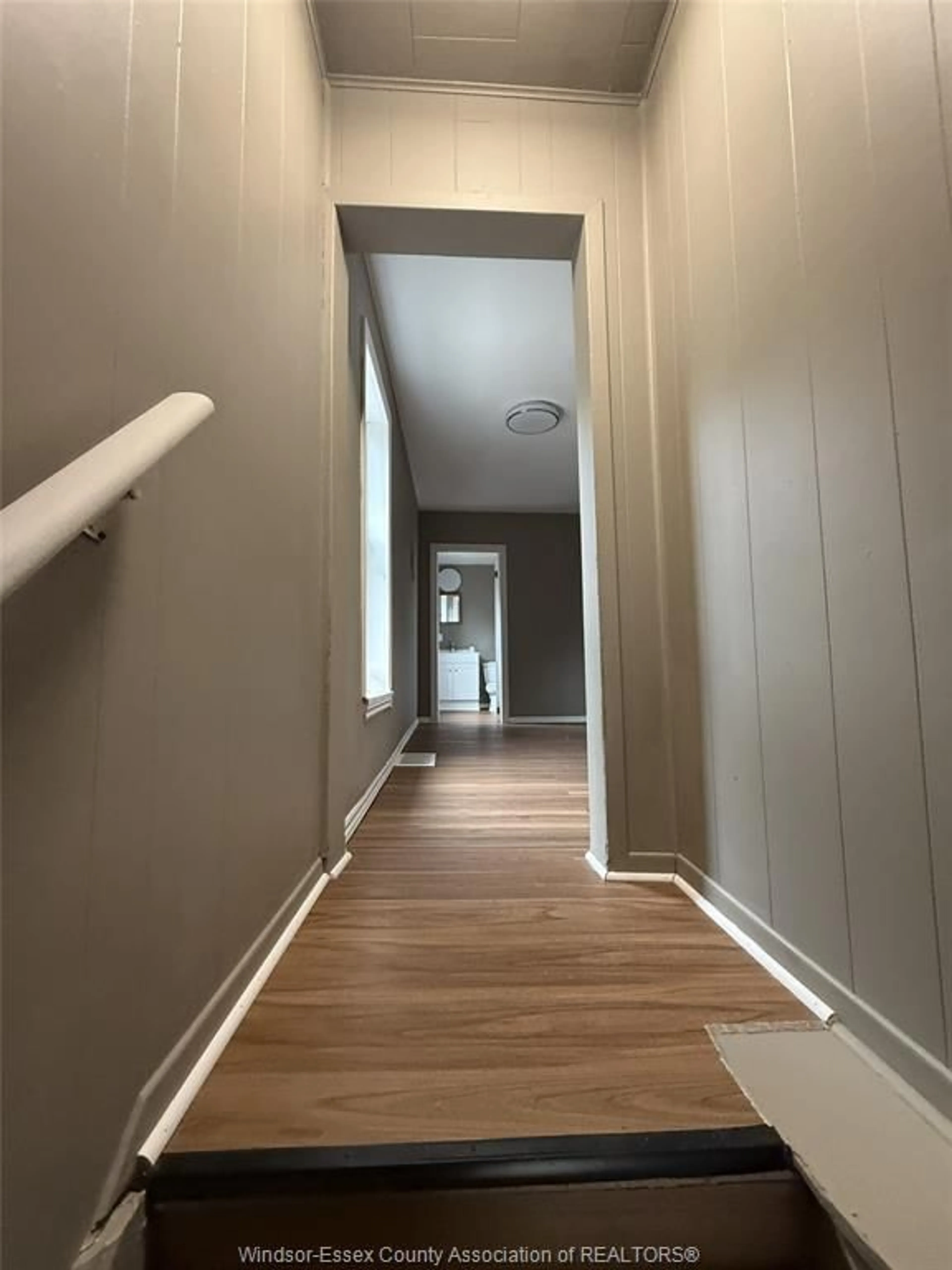 A pic of a room for 3417 CROSS, Windsor Ontario N9C 1N4