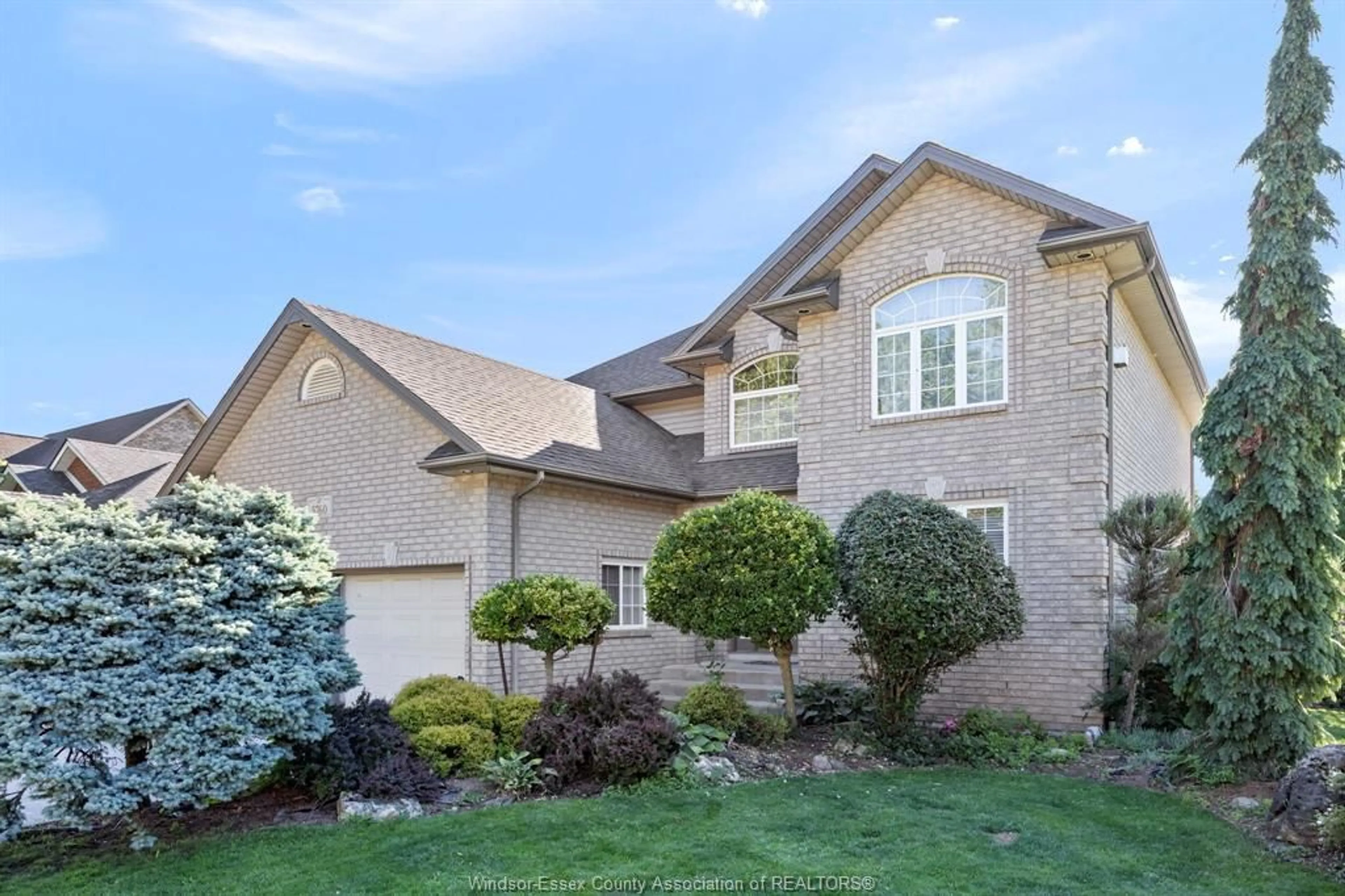 Home with brick exterior material, unknown for 5760 WAYNE, LaSalle Ontario N9H 2M5