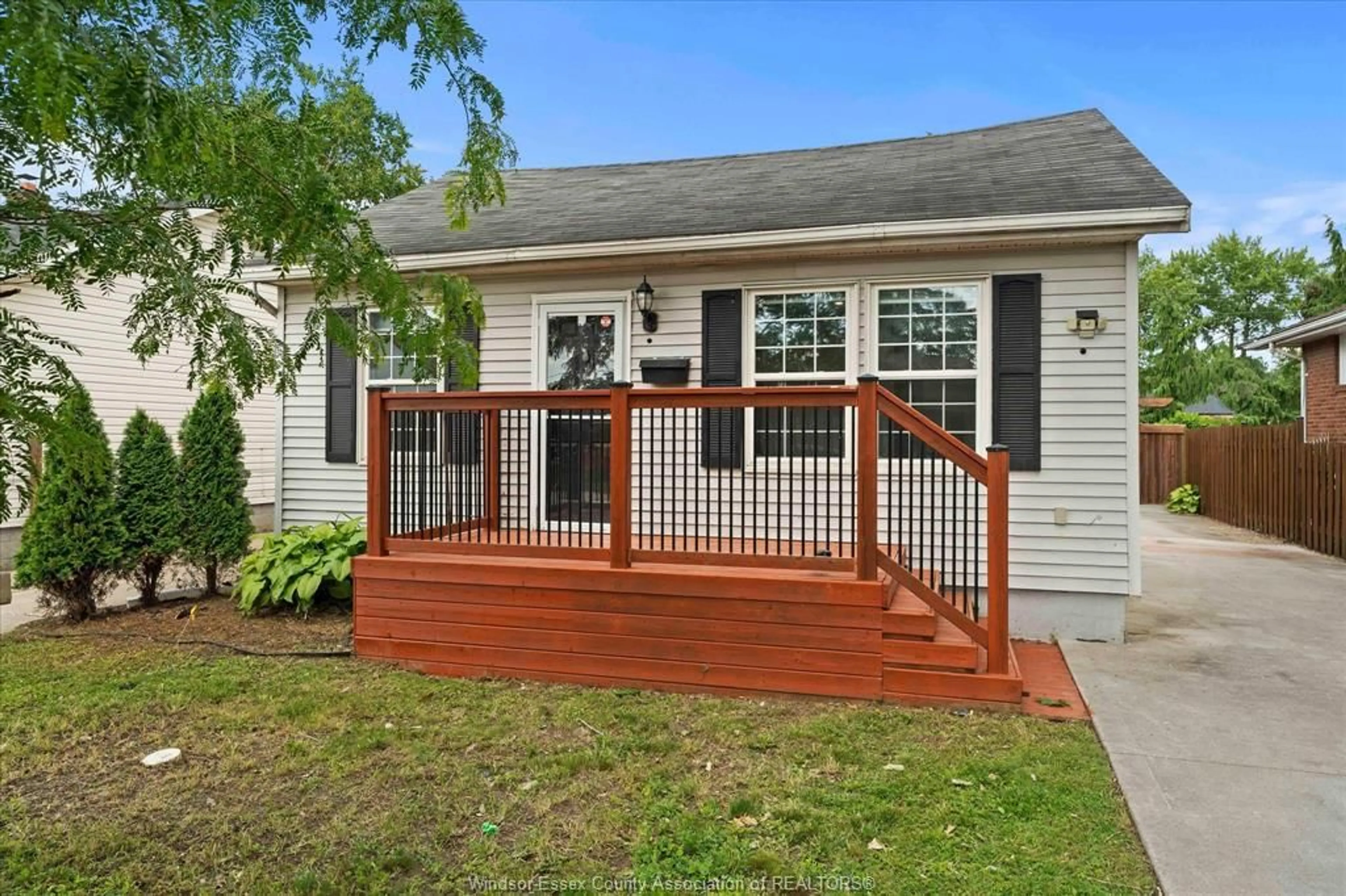 Unknown for 1330 CENTRAL Ave, Windsor Ontario N8Y 3V4