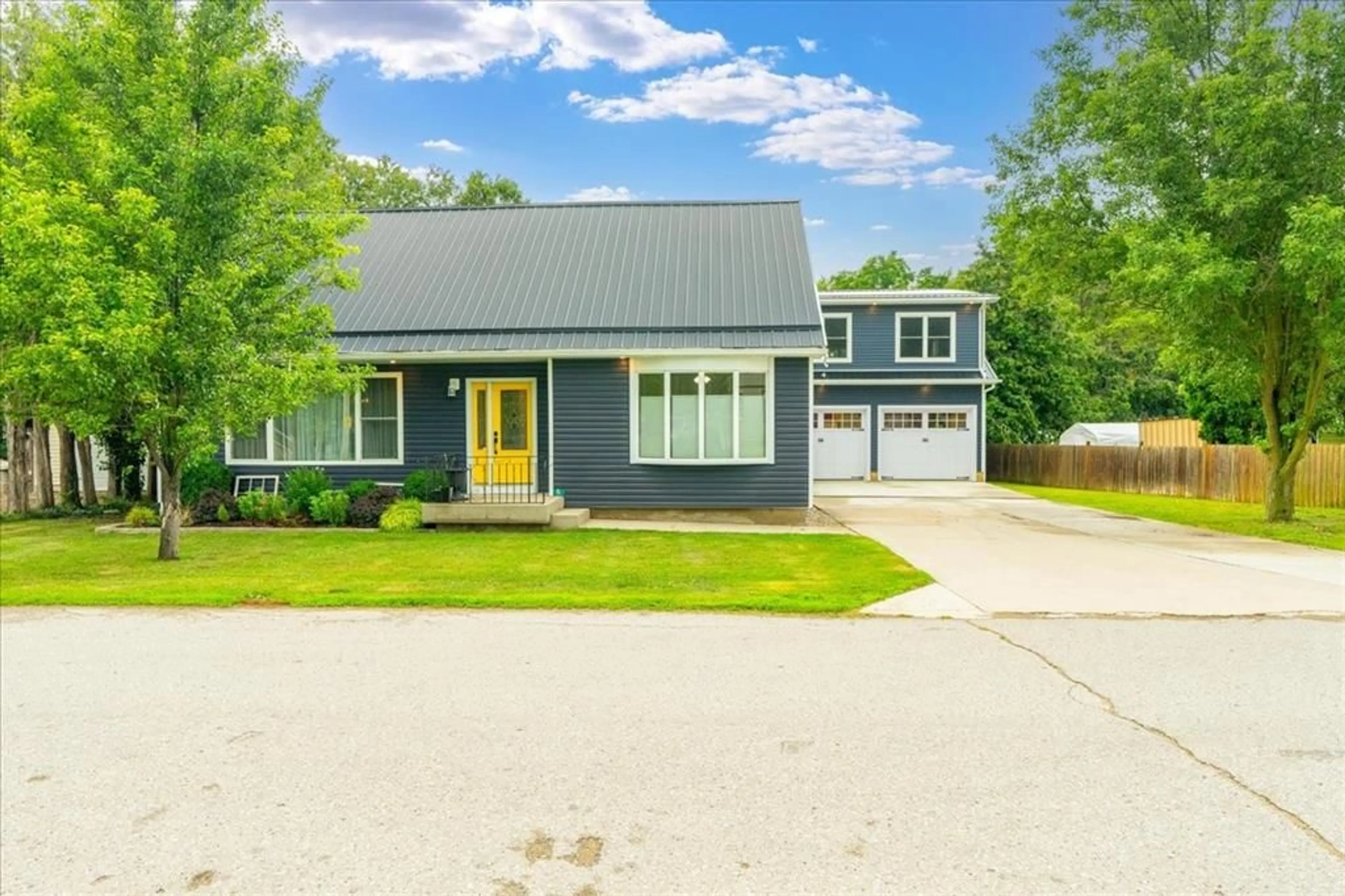 Home with vinyl exterior material, street for 5 UNION St, Lambton Shores Ontario N0M 1B0