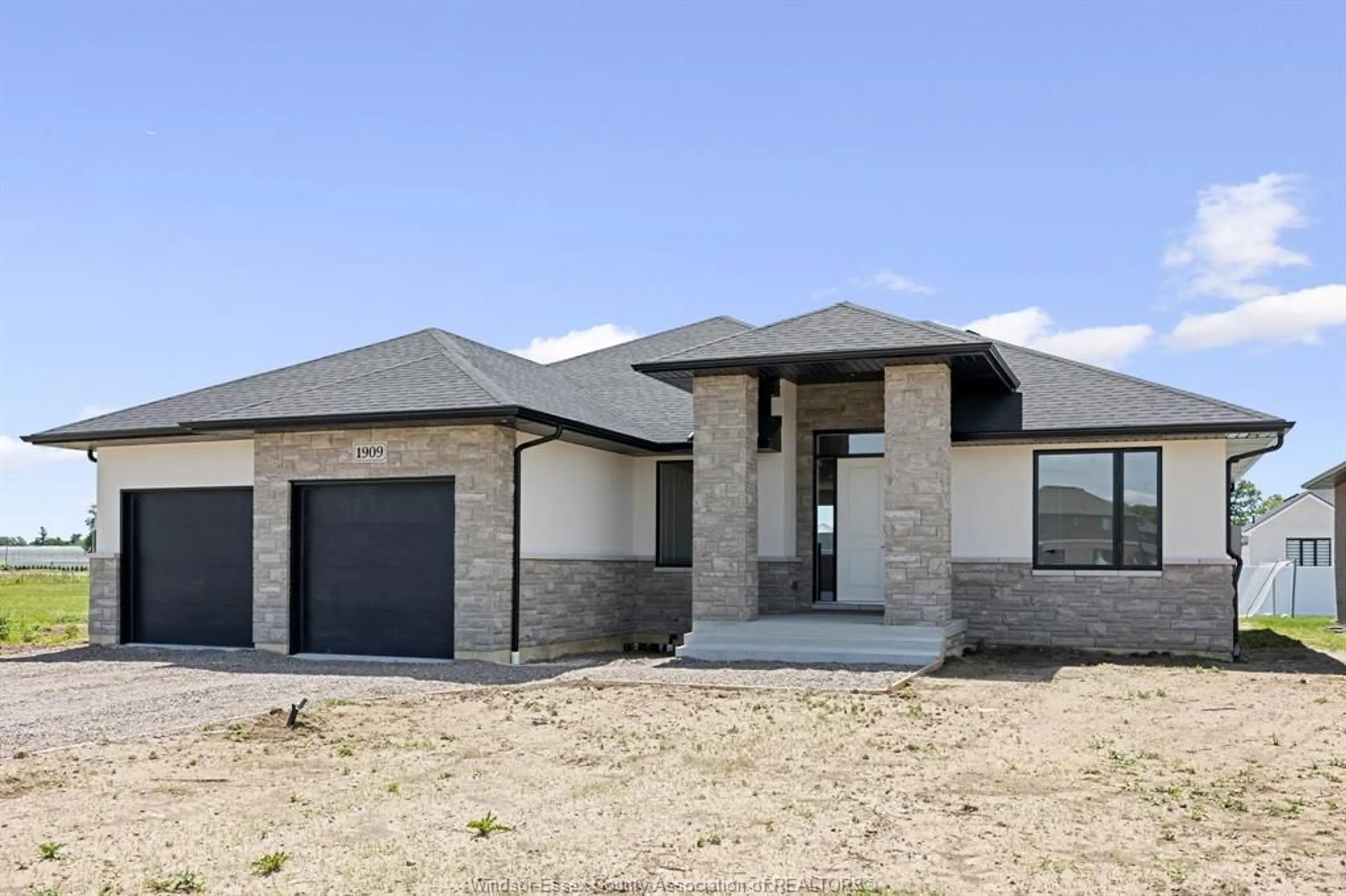 Home with brick exterior material, unknown for 1909 SANNITA Ave, Kingsville Ontario N9Y 0G6