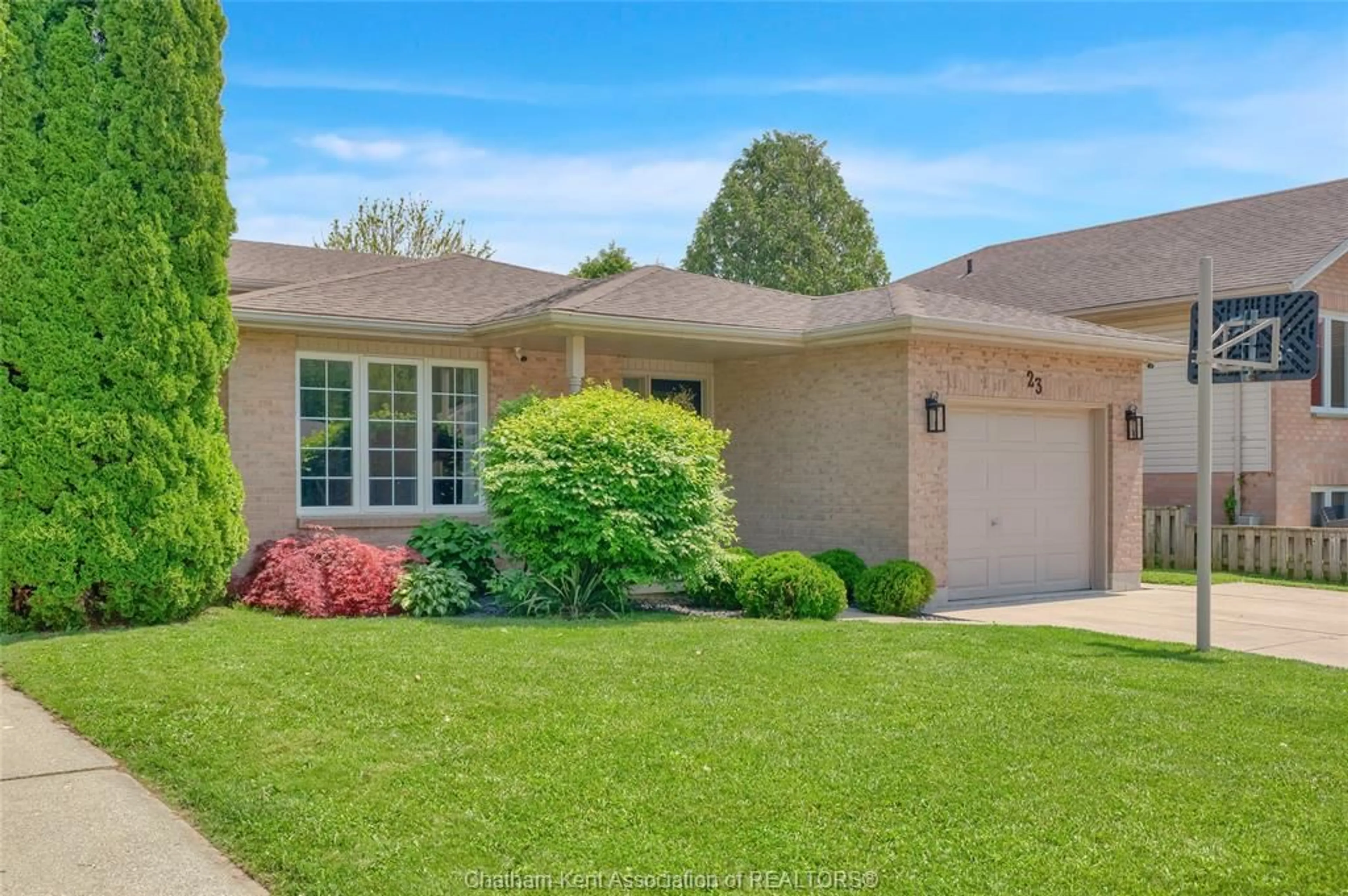 Home with brick exterior material, street for 23 Carolinian Pl, Chatham Ontario N7L 5M7