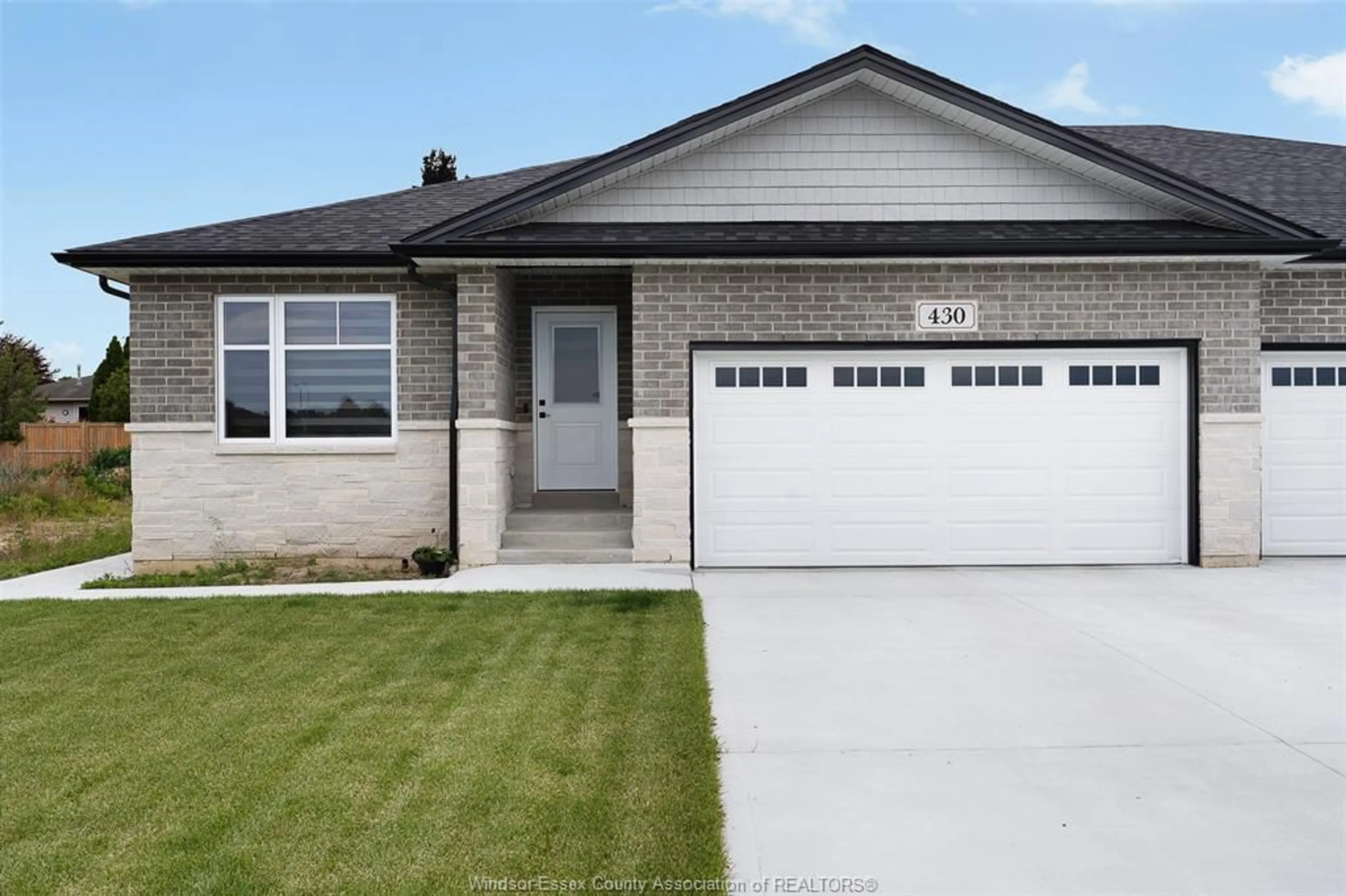Home with vinyl exterior material, street for 420 JOLLY, LaSalle Ontario N9J 0E7