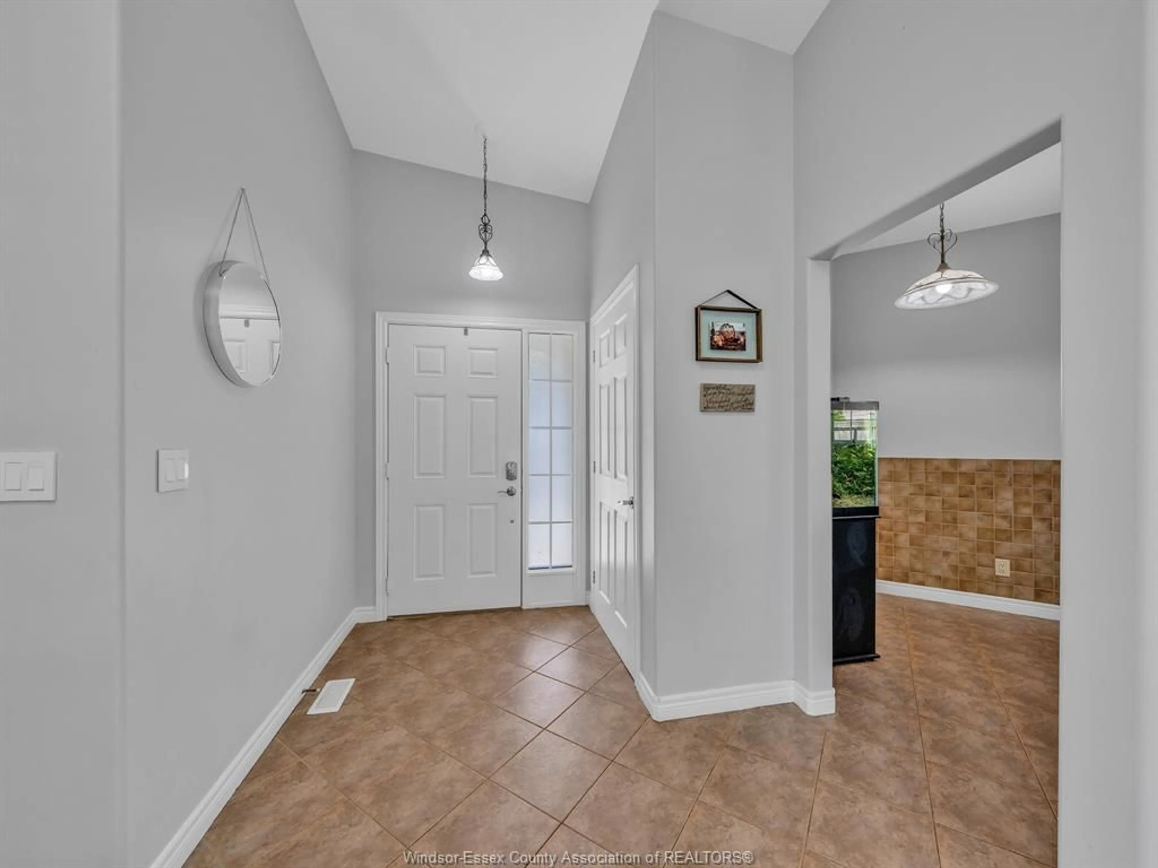 Indoor entryway for 229 ST. PETER St, Belle River Ontario N8L 0N9