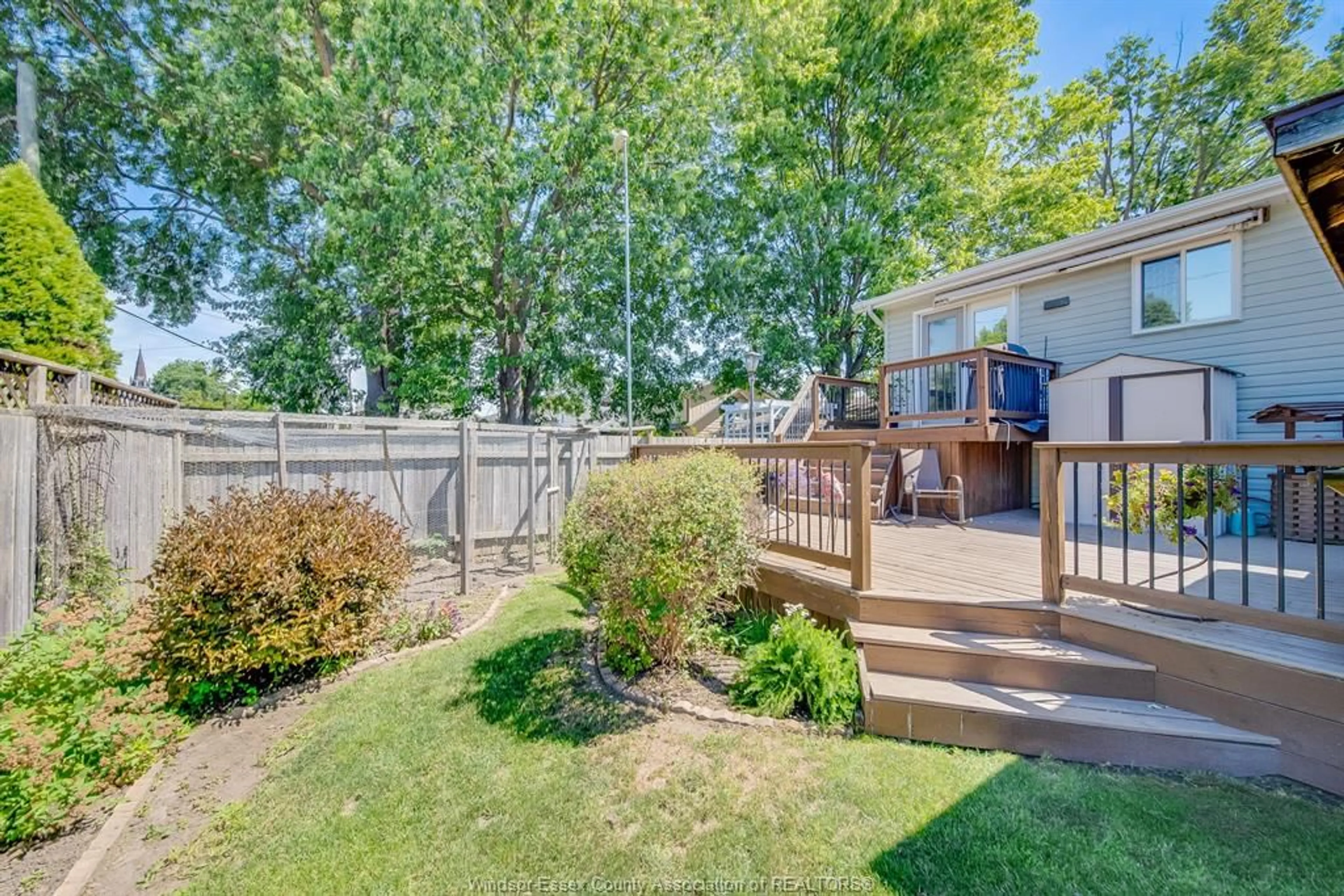Patio, unknown for 298 KEMPT St, Amherstburg Ontario N9V 2H8