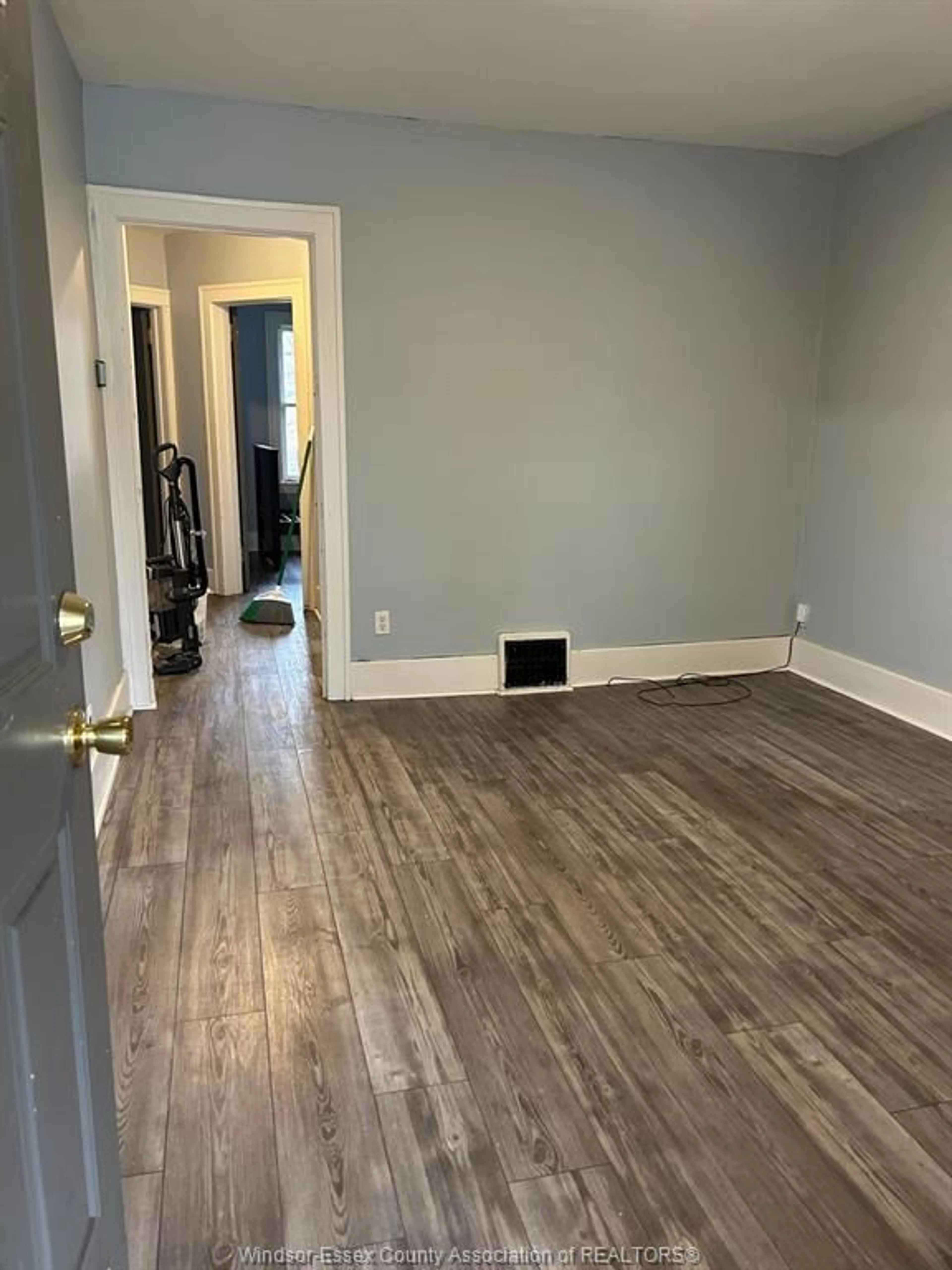 A pic of a room for 770 RANDOLPH, Windsor Ontario N9B 2T8