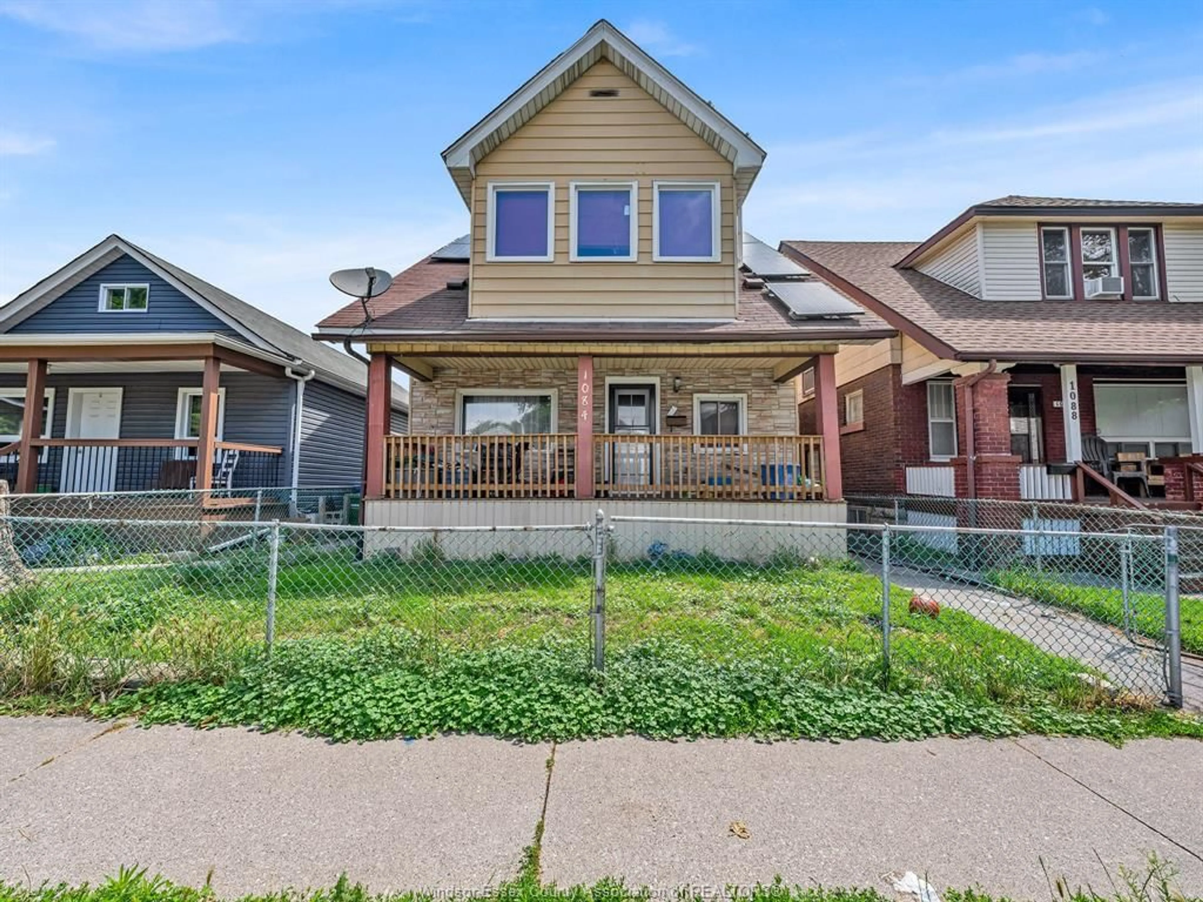 Home with brick exterior material, street for 1084 HICKORY, Windsor Ontario N8Y 3S1