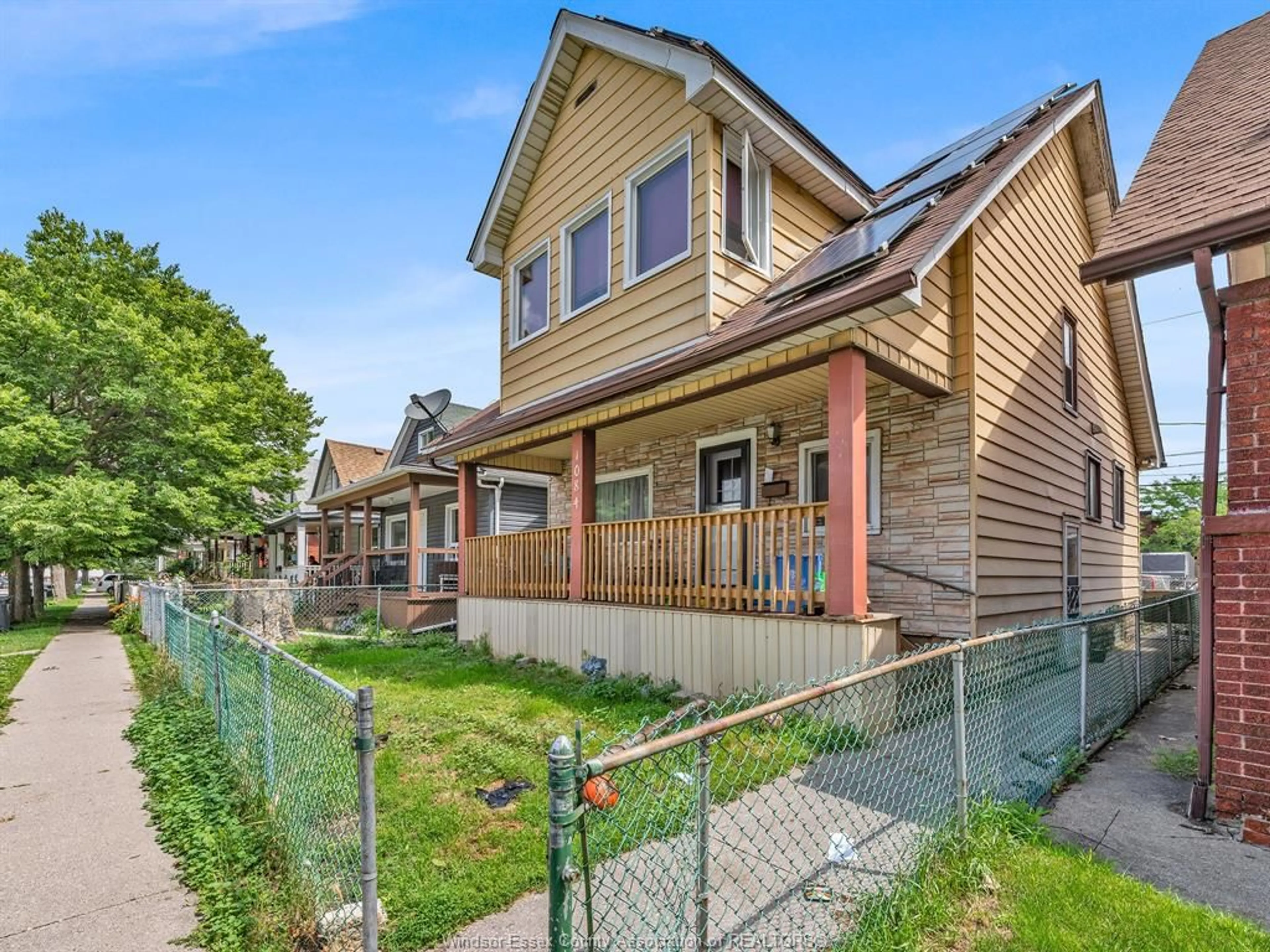 Unknown for 1084 HICKORY, Windsor Ontario N8Y 3S1