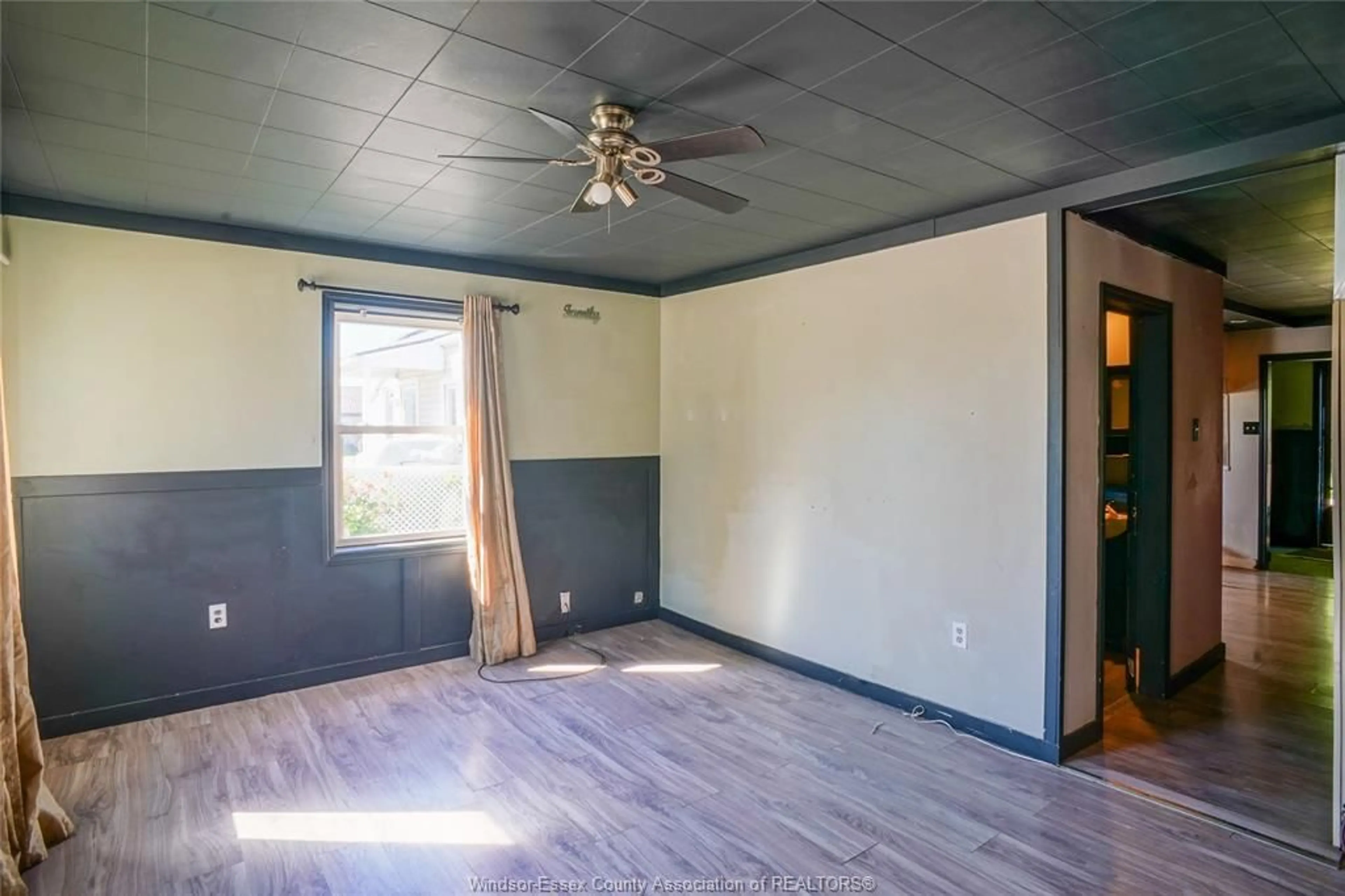 A pic of a room for 16 MCNAUGHTON Ave, Wallaceburg Ontario N8A 1R8