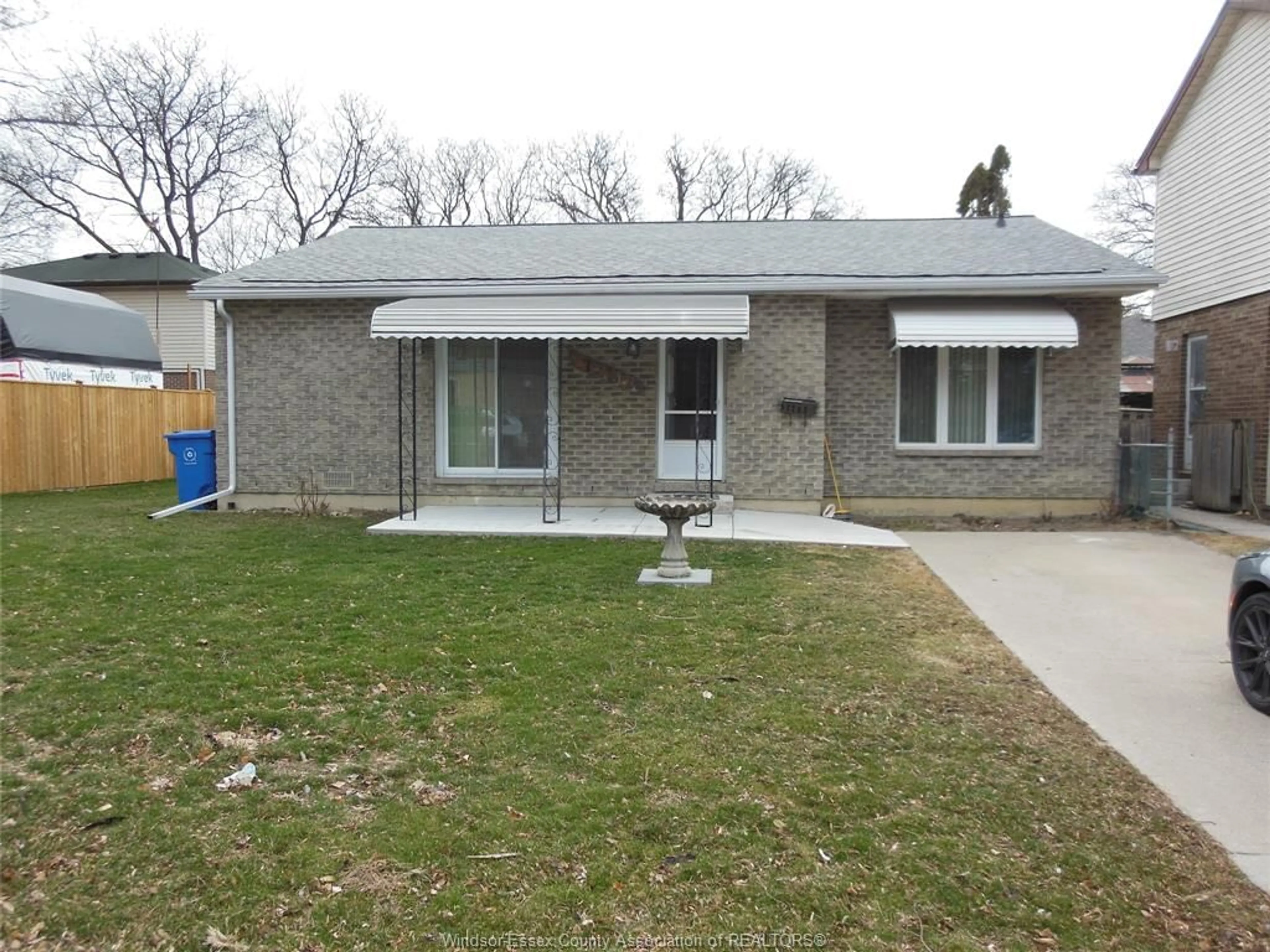 Home with brick exterior material, street for 1262 COTTAGE, Windsor Ontario N9H 1Y8