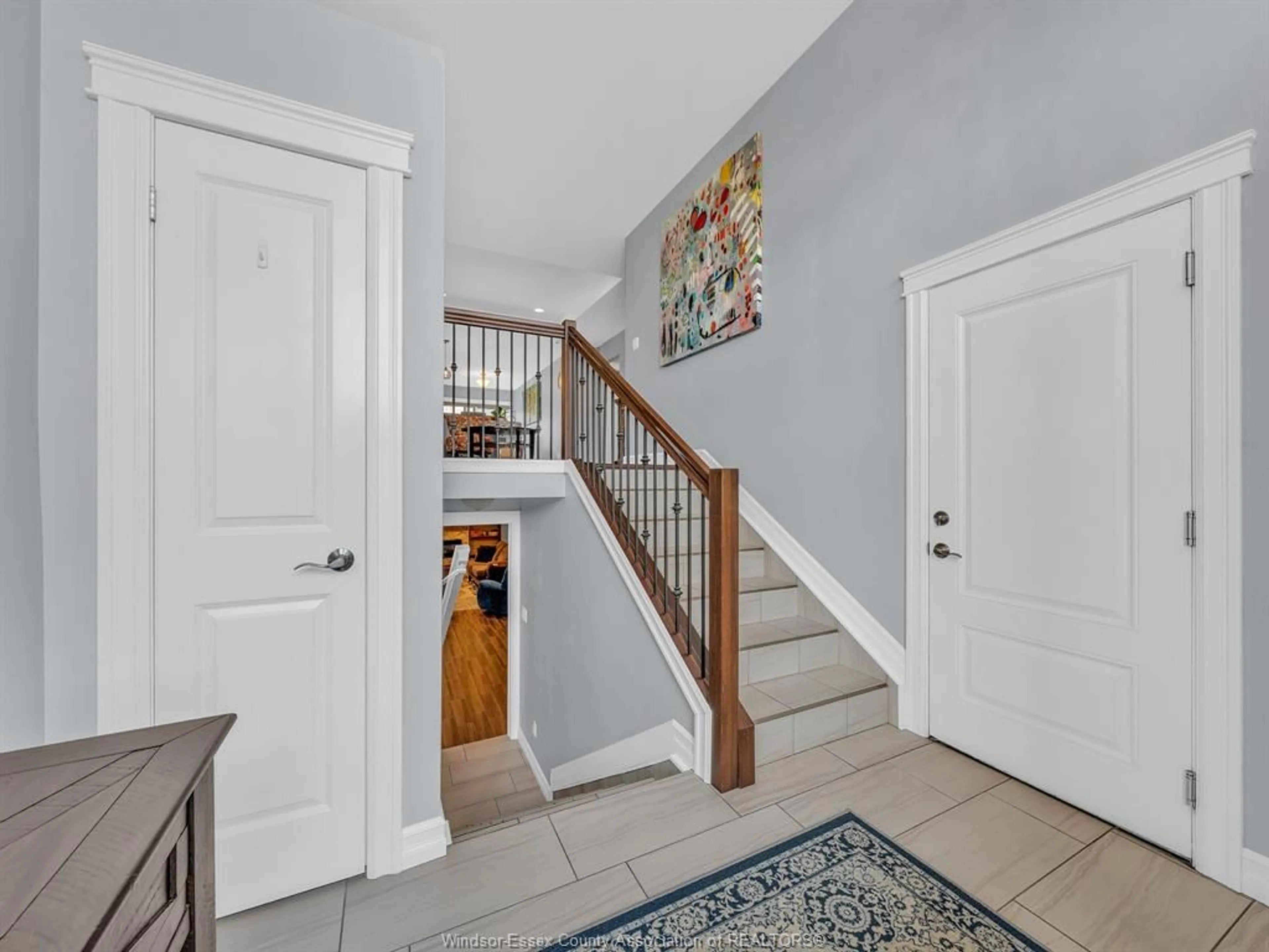 Indoor entryway for 11944 THISTLEDOWN, Windsor Ontario N8P 0B7