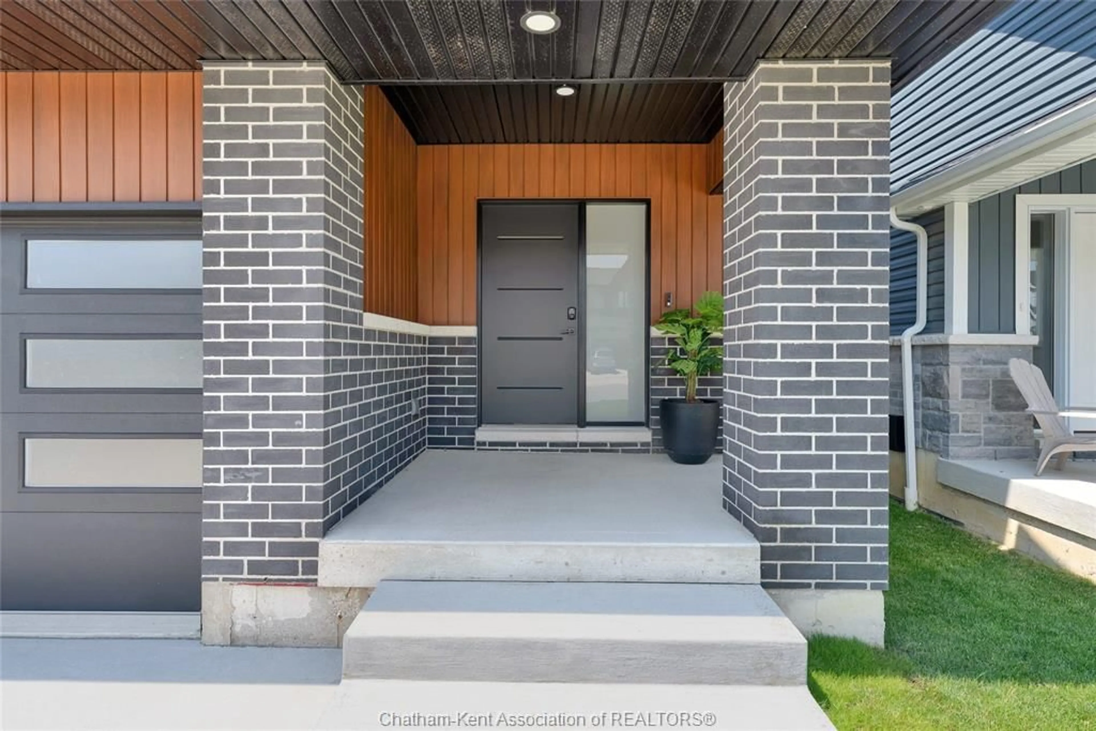 Home with brick exterior material, street for 96 Cabot Trail, Chatham Ontario N7L 0G5