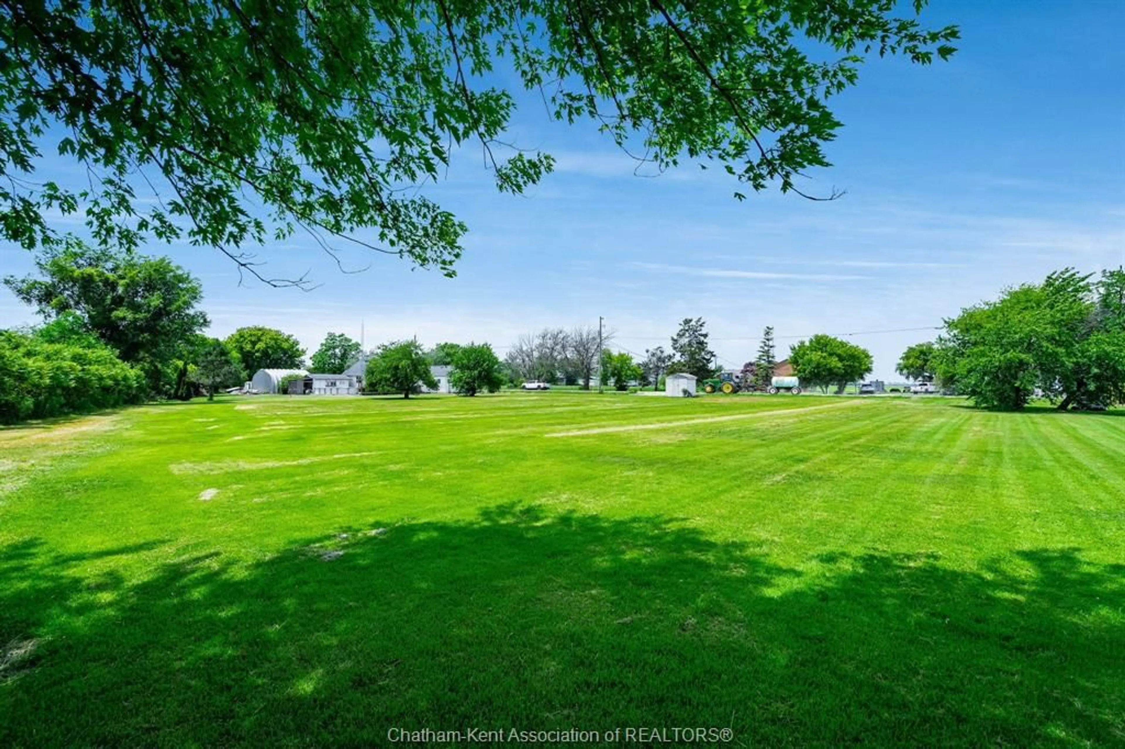 A pic from outside/outdoor area/front of a property/back of a property/a pic from drone, unknown for 5590 Sixth Line, Fletcher Ontario N0P 1W0