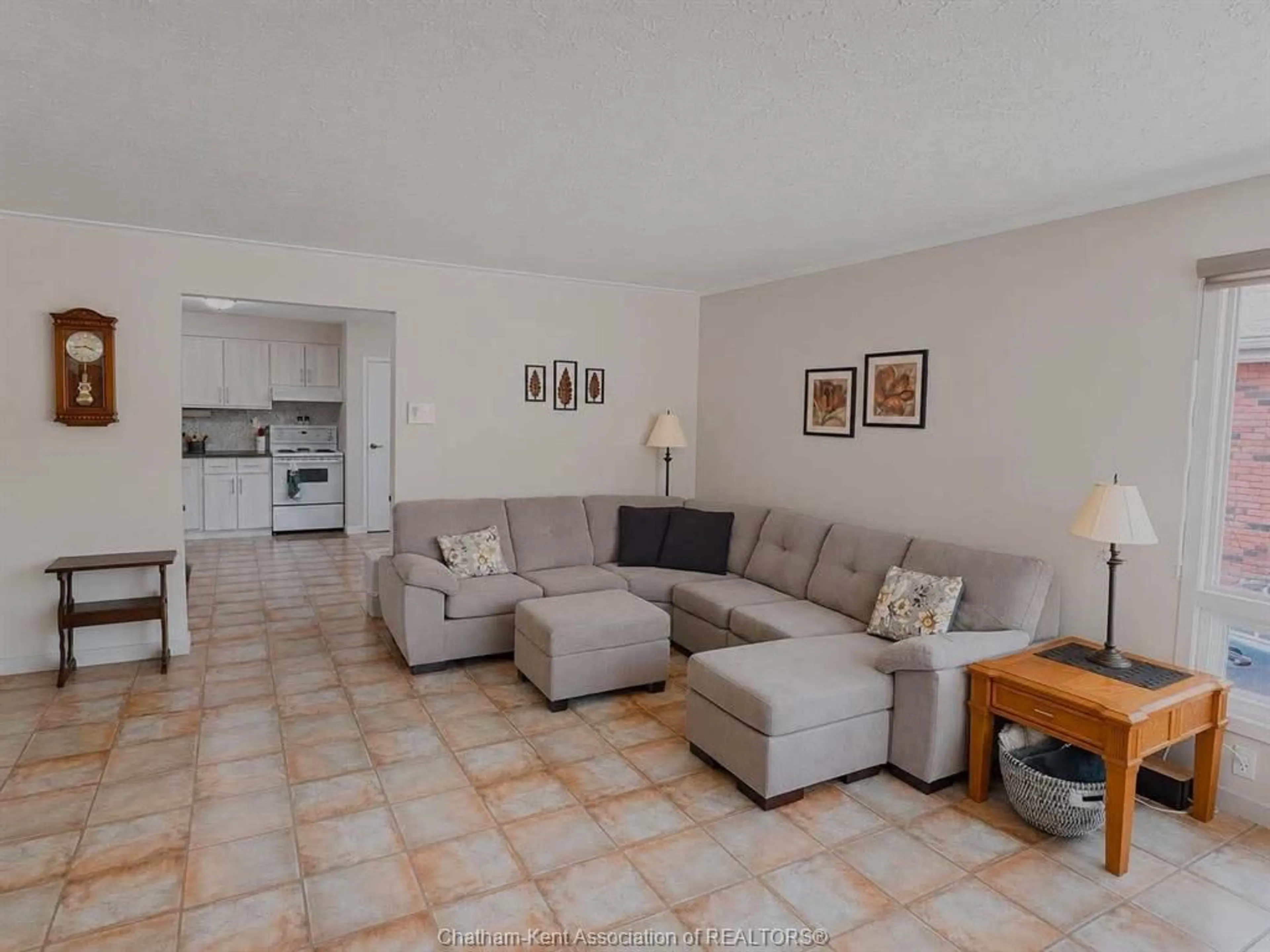 Living room with furniture, unknown for 41 Dauw Ave, Wallaceburg Ontario N8A 3N3