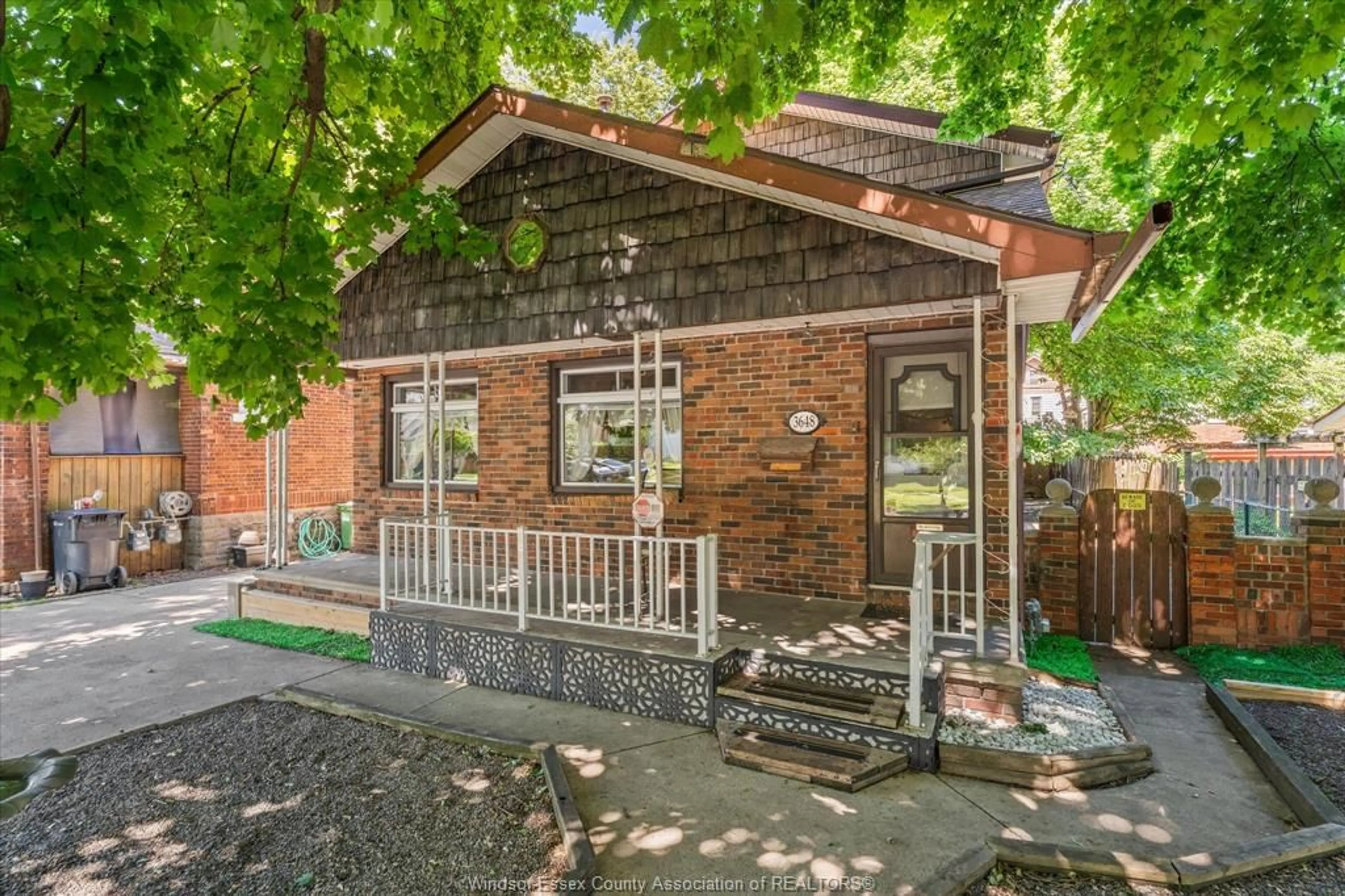 Home with brick exterior material, street for 3648 KING, Windsor Ontario N9C 1P5