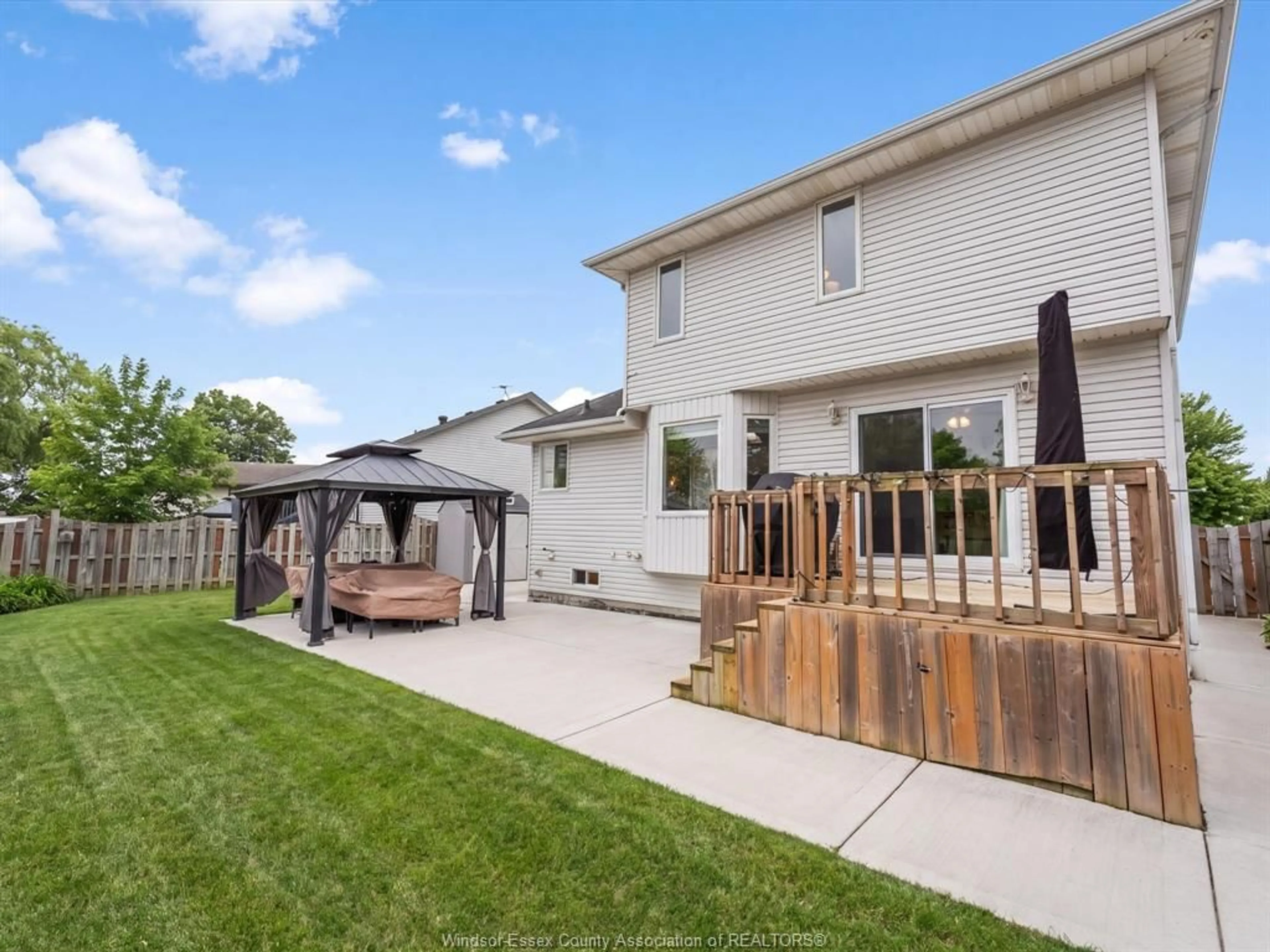 Patio, street for 46 Brush Cres, Amherstburg Ontario N9V 3Y5