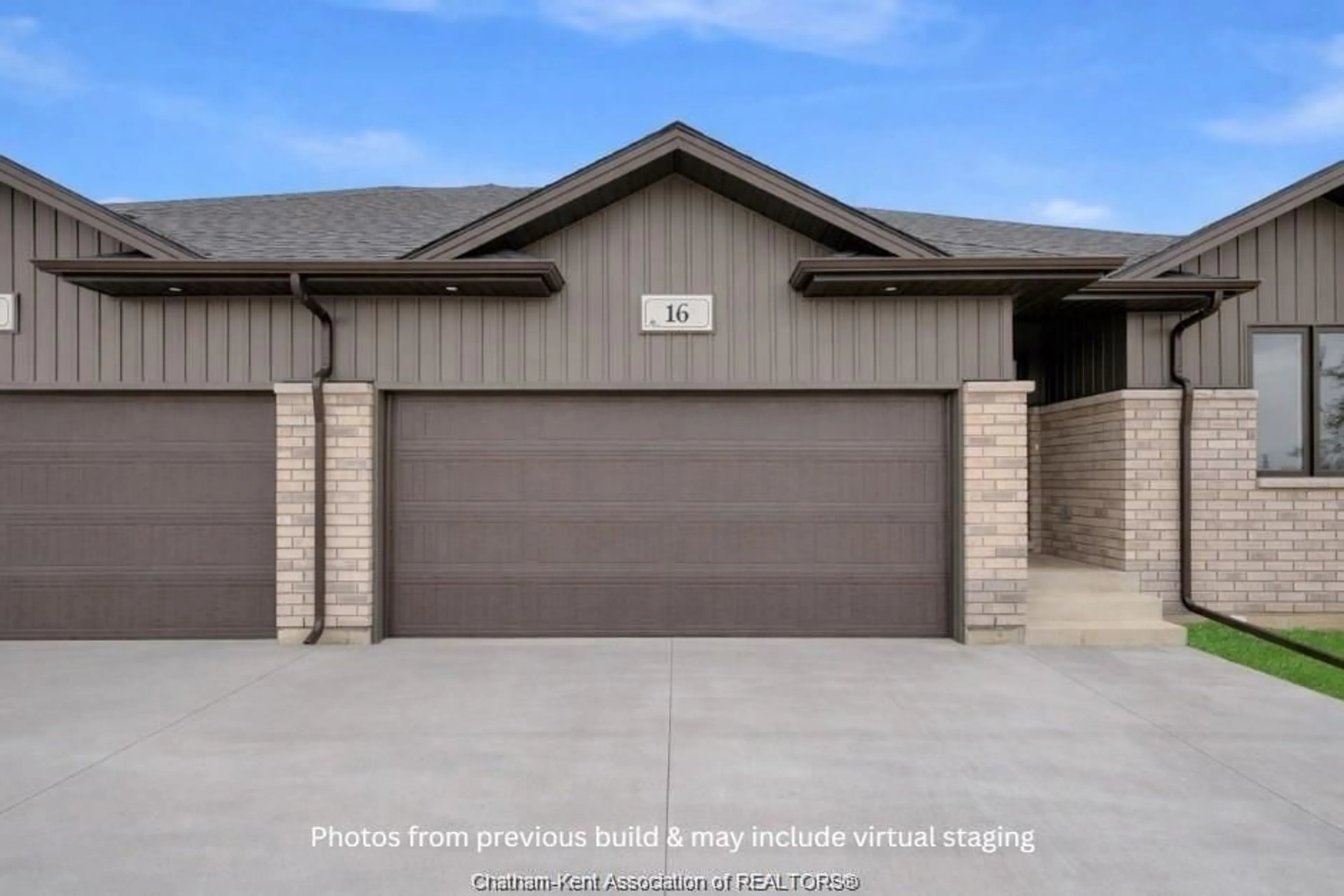 Indoor garage for 8 Cornerstone Pl, Chatham Ontario N7M 0V8