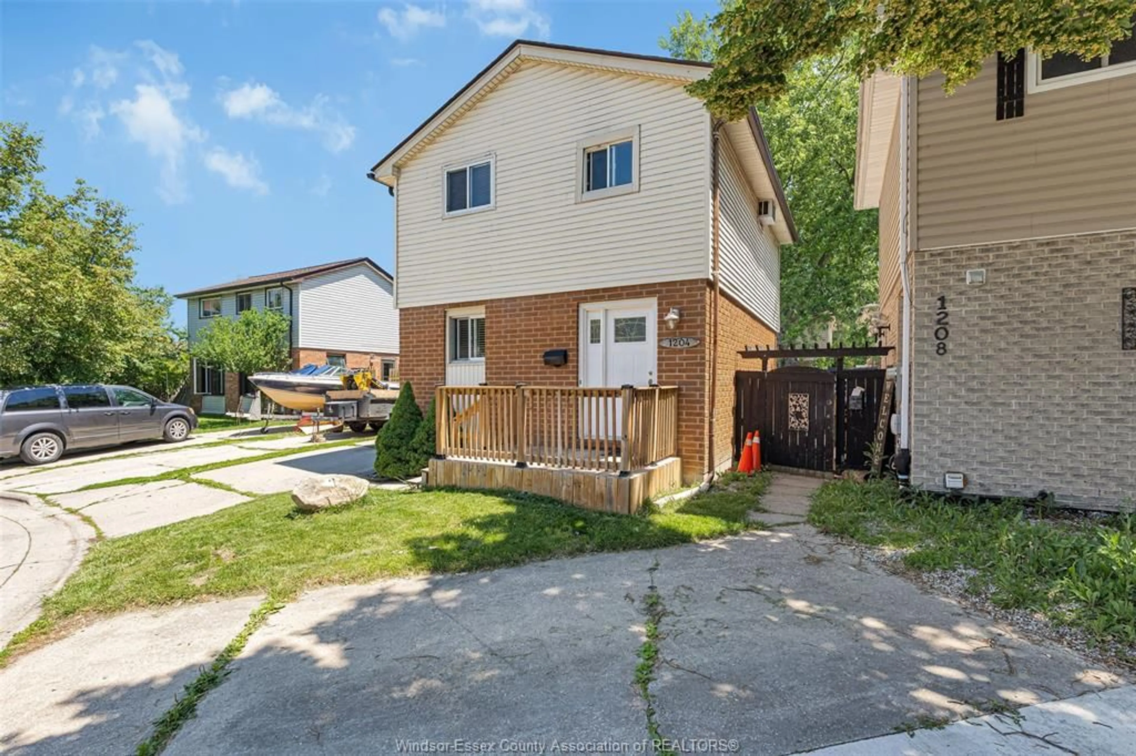 Unknown for 1204 Copperfield PL, Windsor Ontario N8S 4G6
