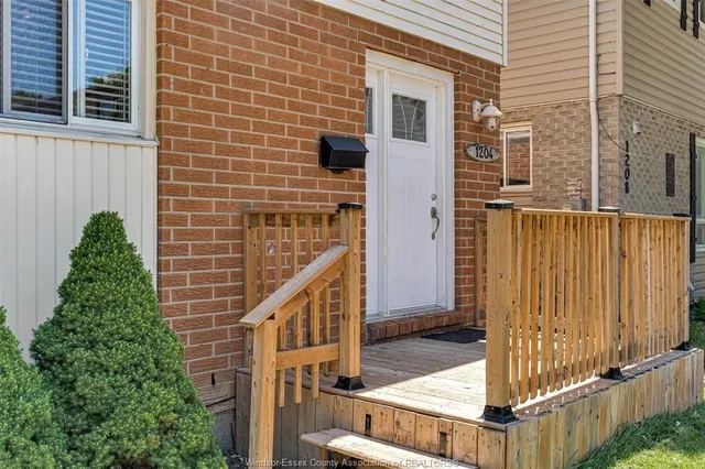 1204 Copperfield PL, Windsor 3