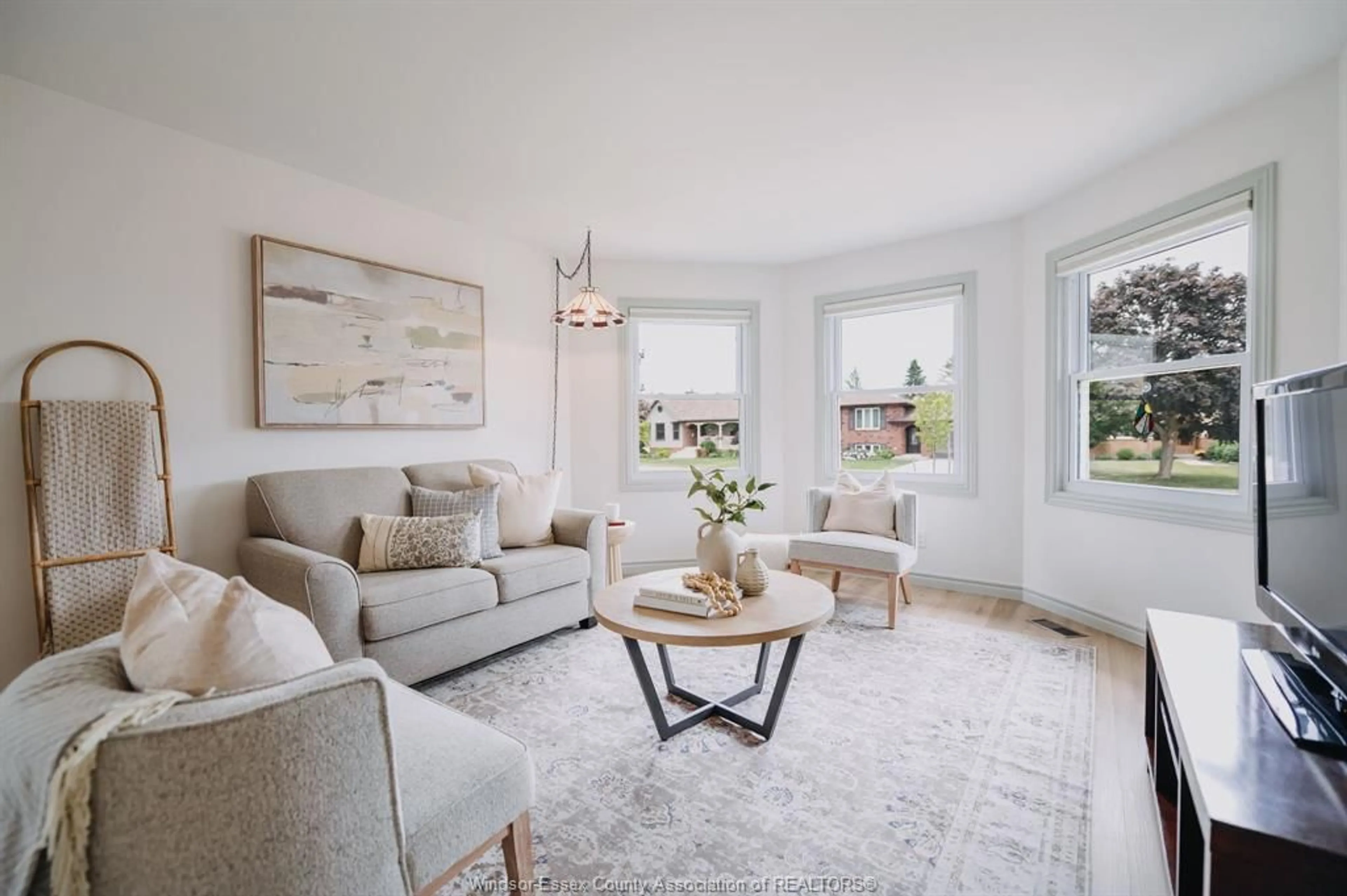 Living room with furniture, unknown for 286 Cherrywood, Kingsville Ontario N9Y 3R4