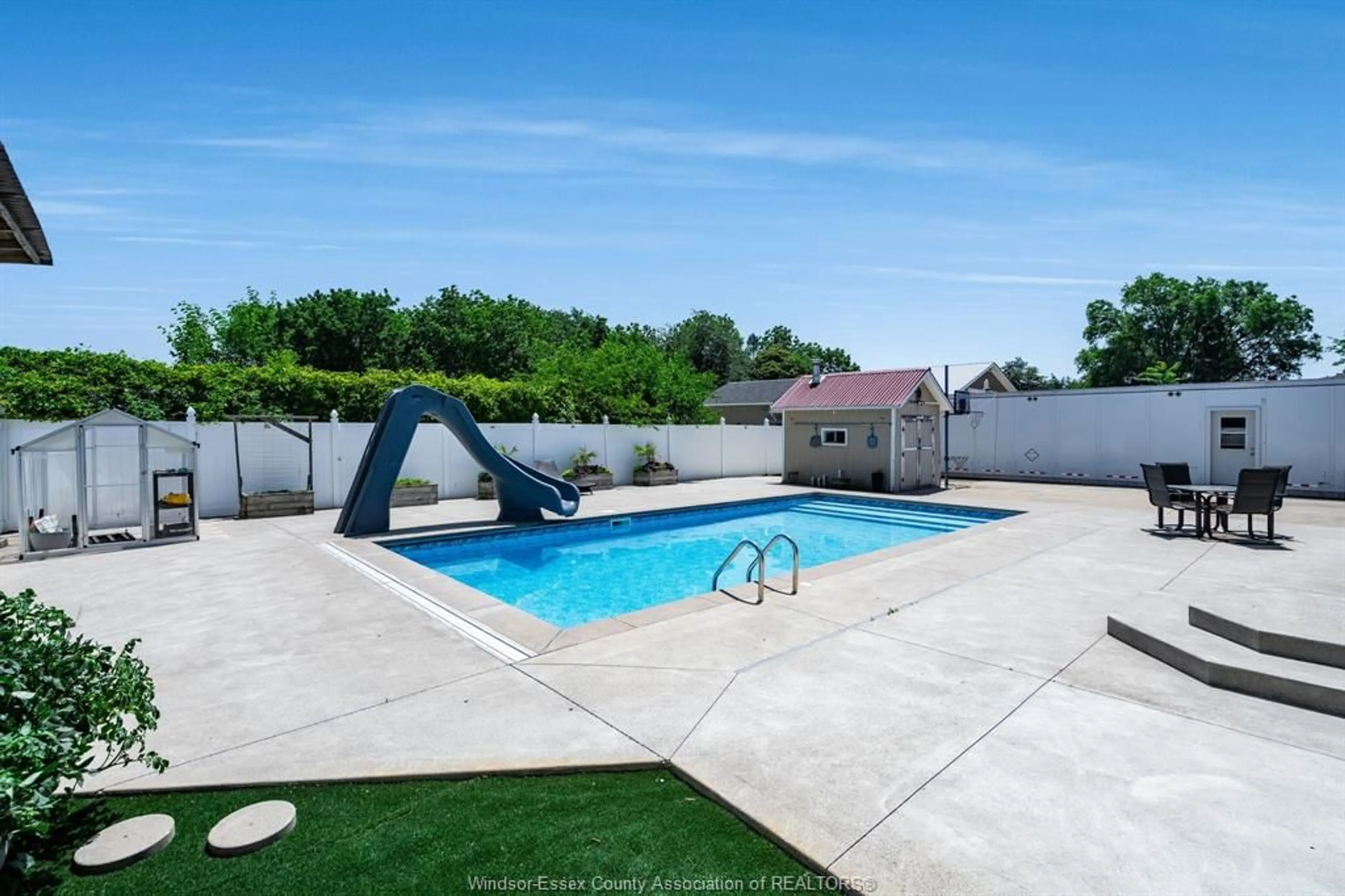 Pool for 1582 County Rd 34, Ruthven Ontario N0P 2G0