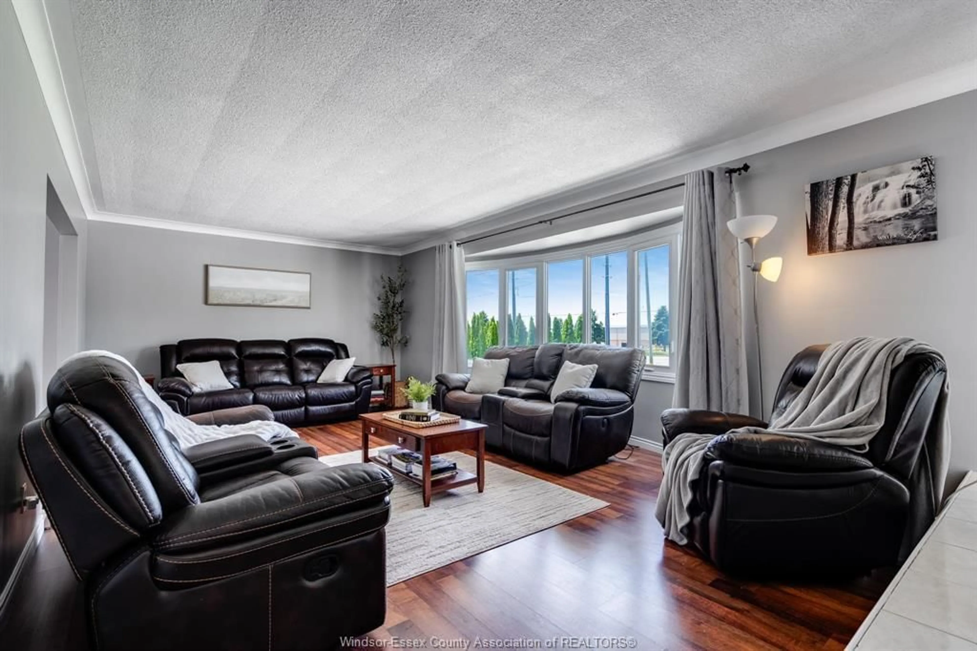 Living room with furniture, unknown for 1582 County Rd 34, Ruthven Ontario N0P 2G0