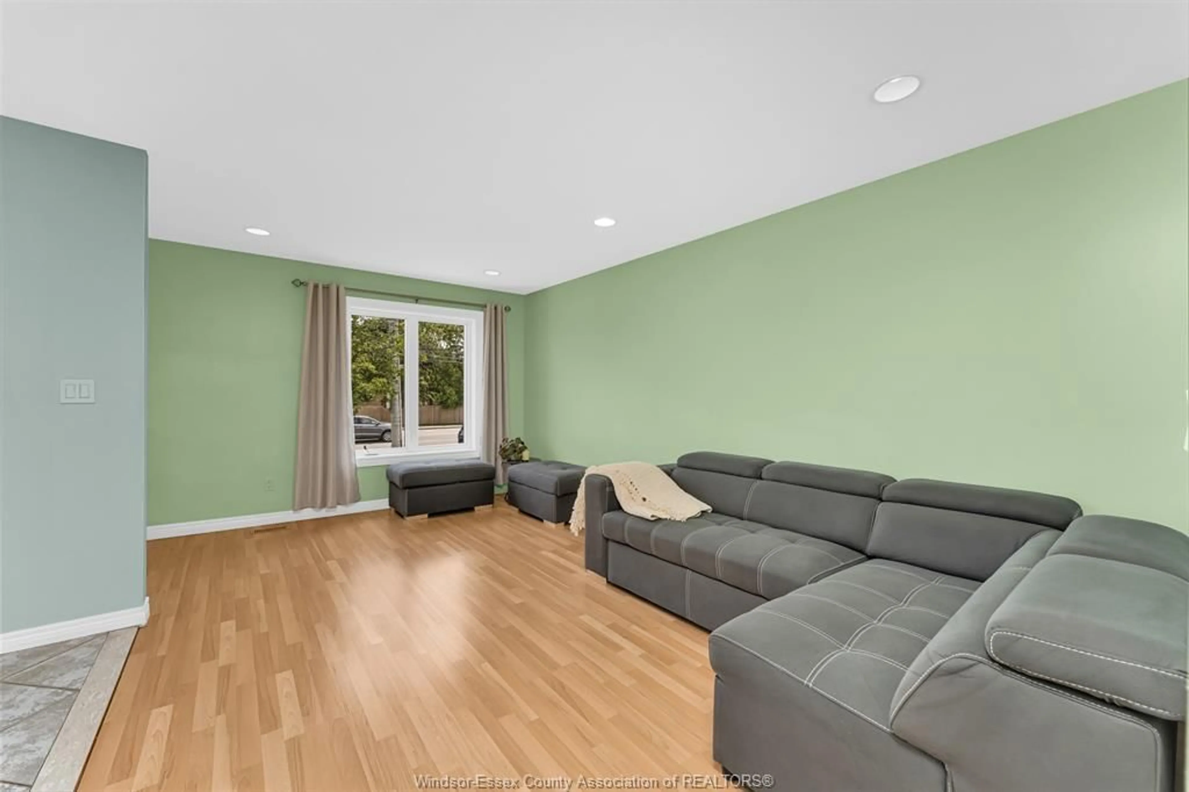 Living room with furniture, unknown for 714 CABANA Rd, Windsor Ontario N9G 1A4