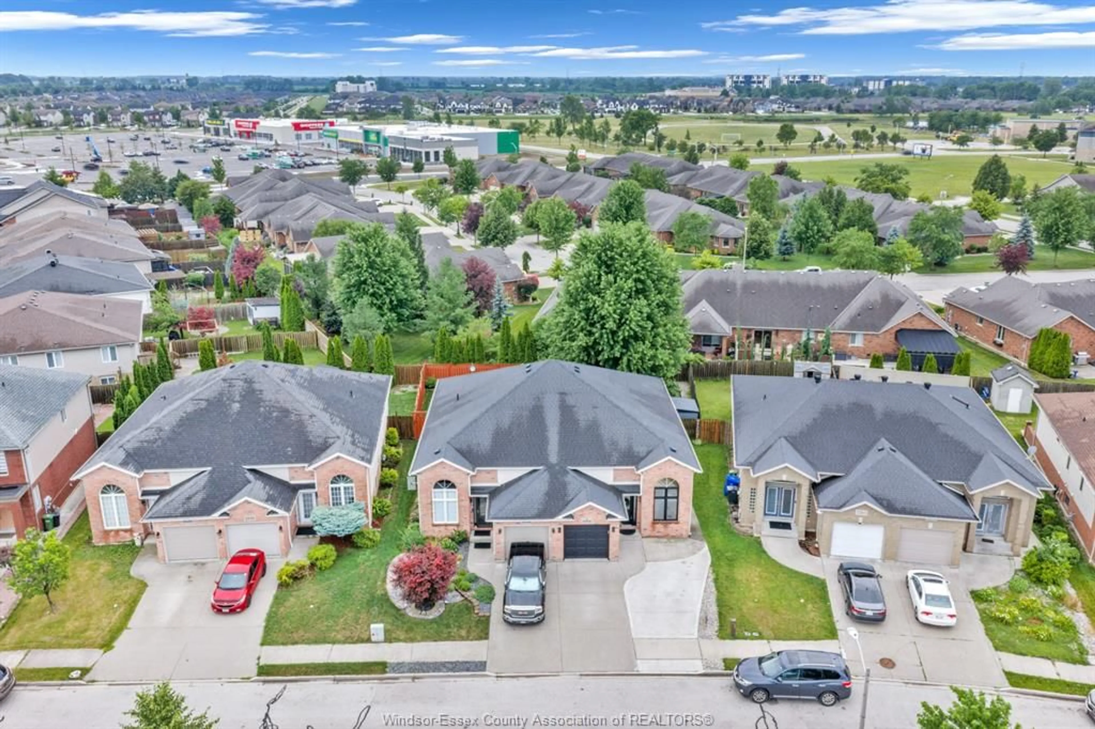 A pic from outside/outdoor area/front of a property/back of a property/a pic from drone, mountain view for 2255 KEVIN, LaSalle Ontario N9H 2R1