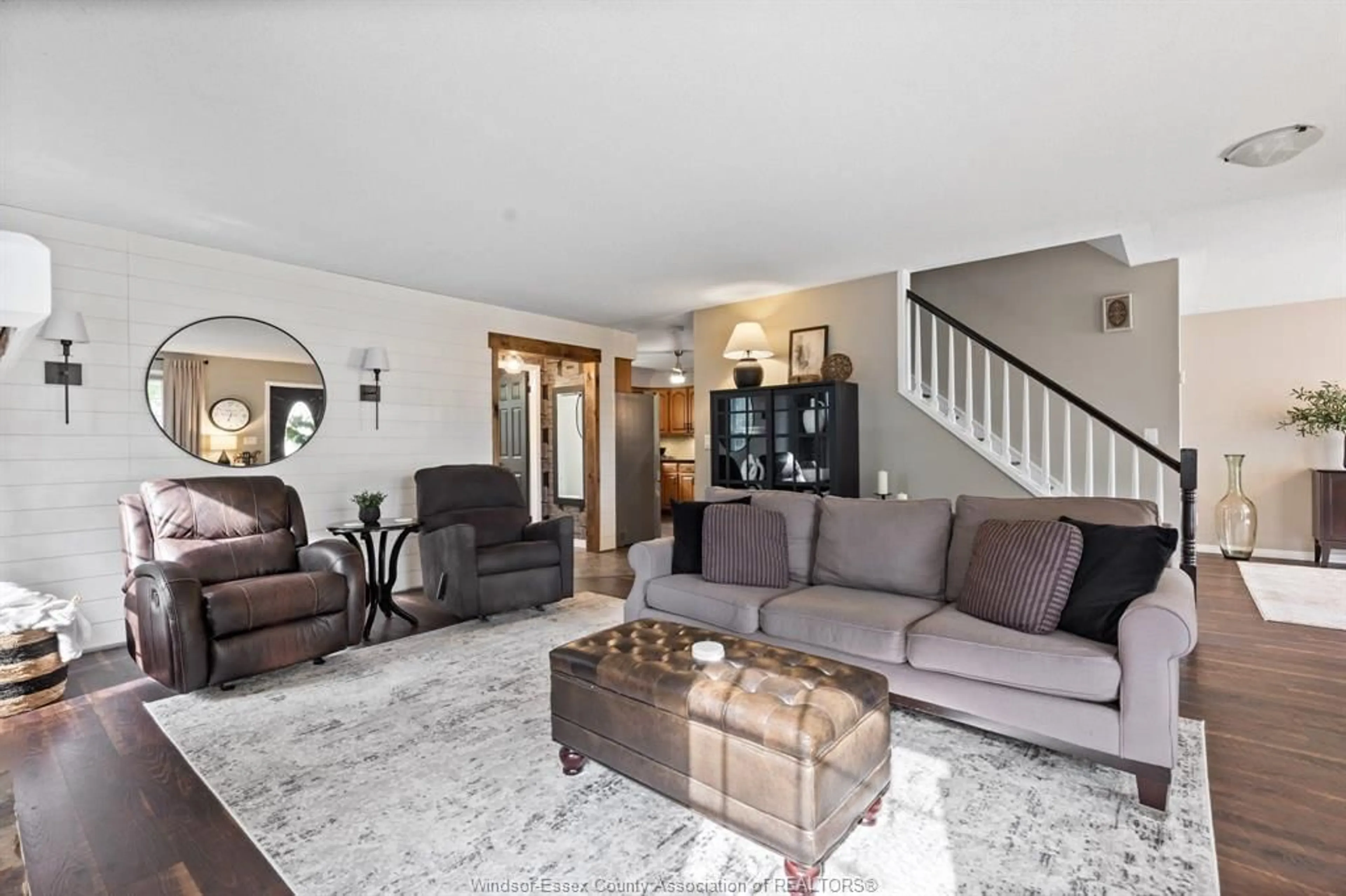 Living room with furniture, unknown for 426 KING St, Harrow Ontario N0R 1G0