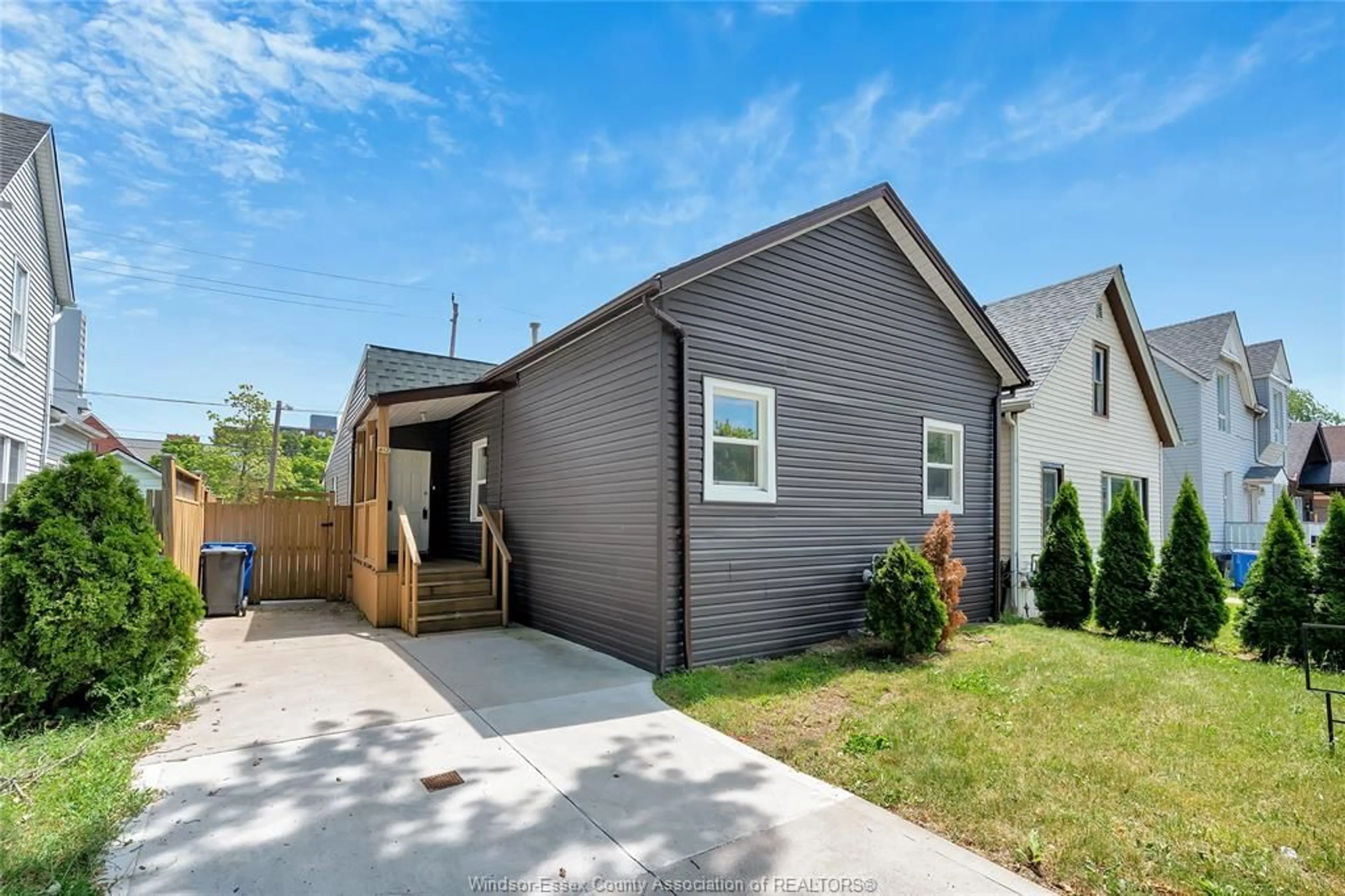 Home with vinyl exterior material, street for 442 CHURCH, Windsor Ontario N9A 4S9
