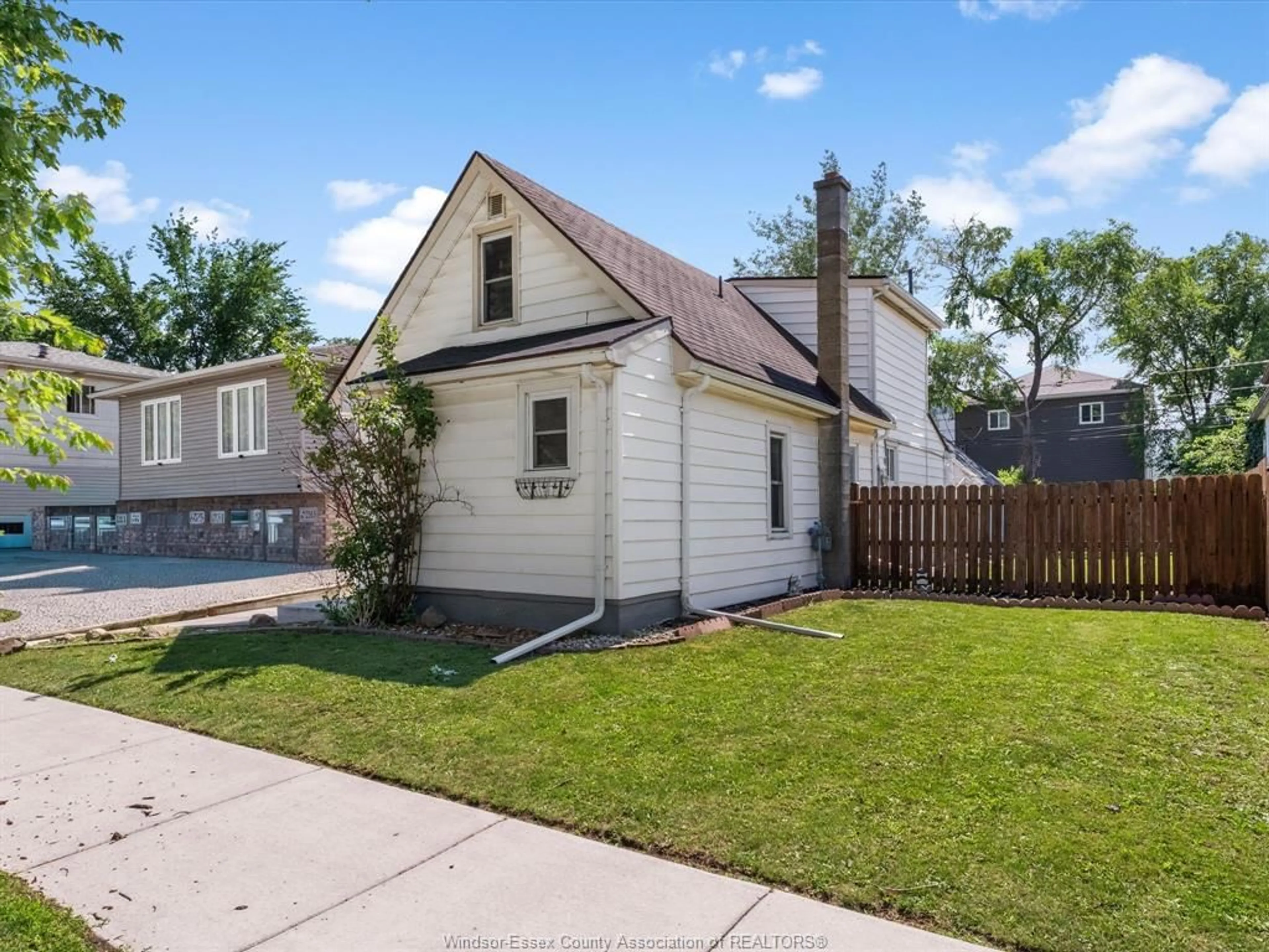 Unknown for 2509 ALEXIS Rd, Windsor Ontario N9J 1Y3