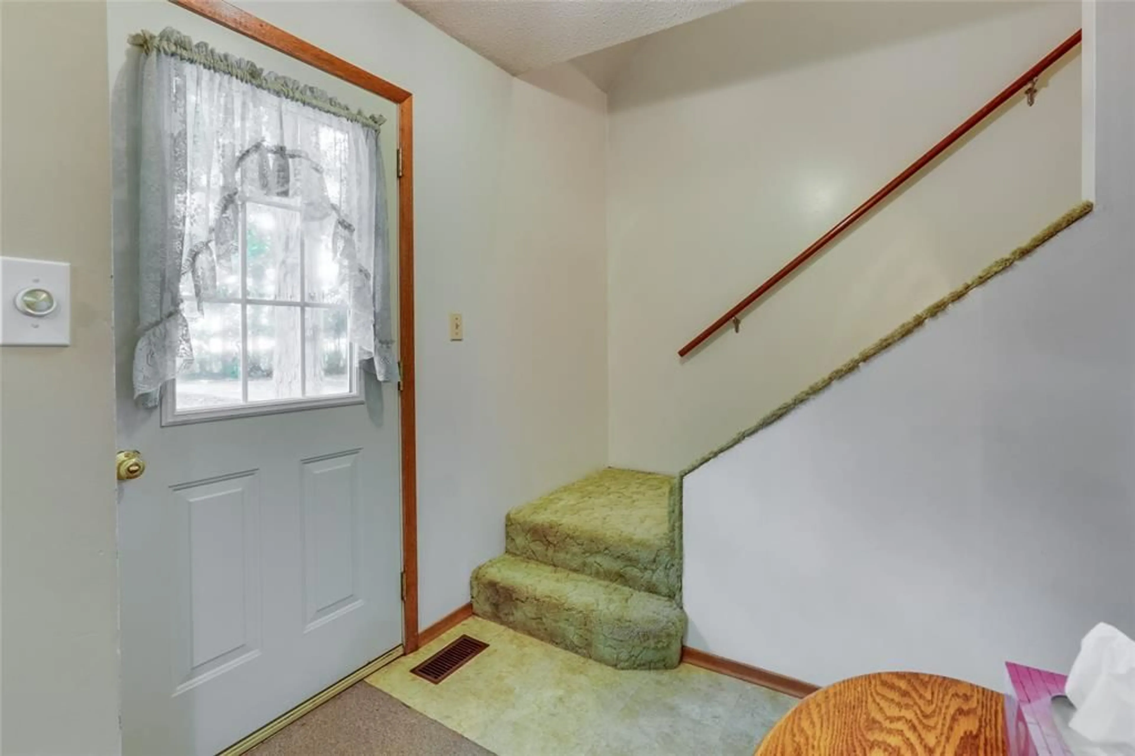 Unknown for 4690 FOREST Rd, Brooke-Alvinston Ontario N0M 2S0