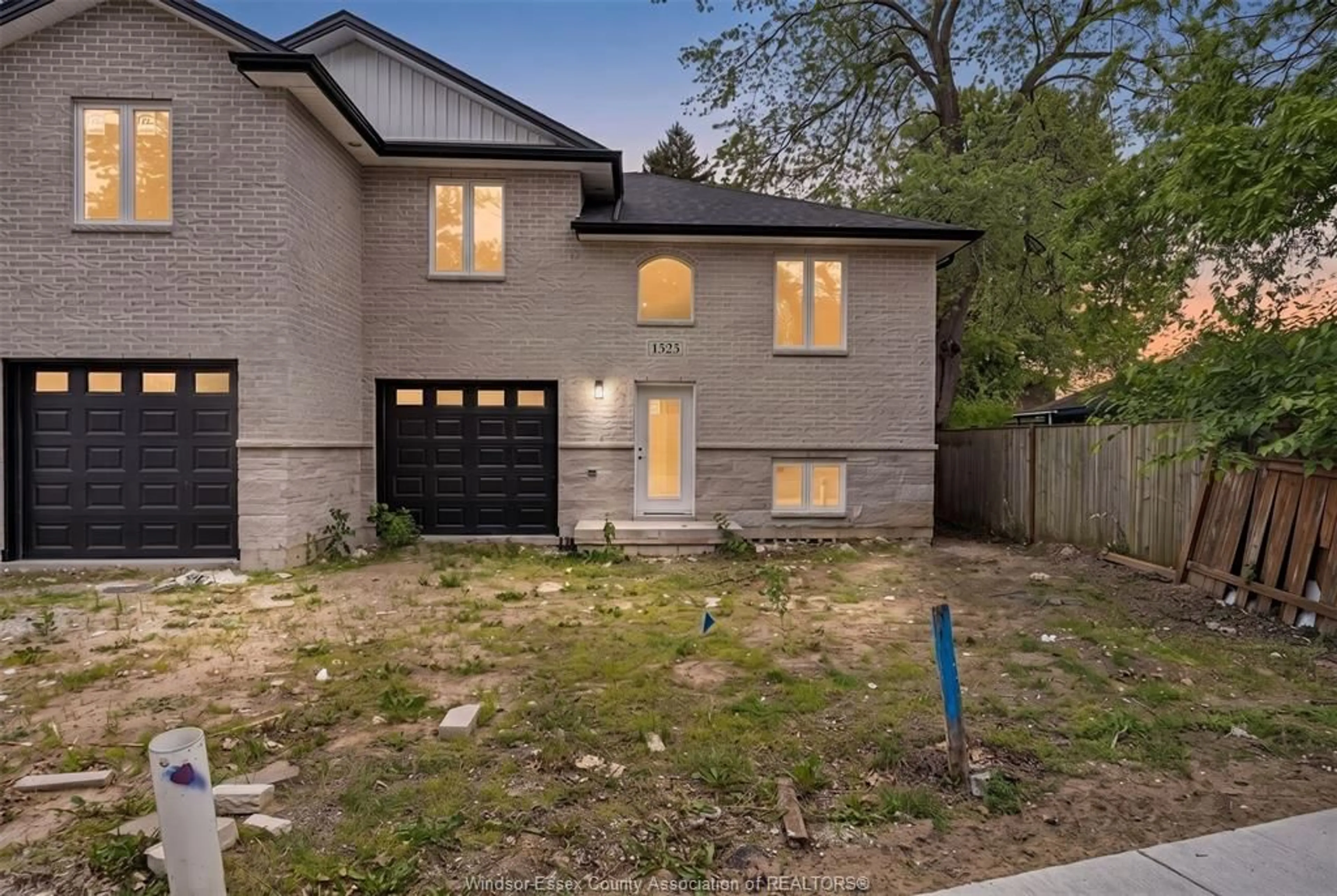 Home with brick exterior material, street for 1525 MICHIGAN Ave, LaSalle Ontario N9J 2G7