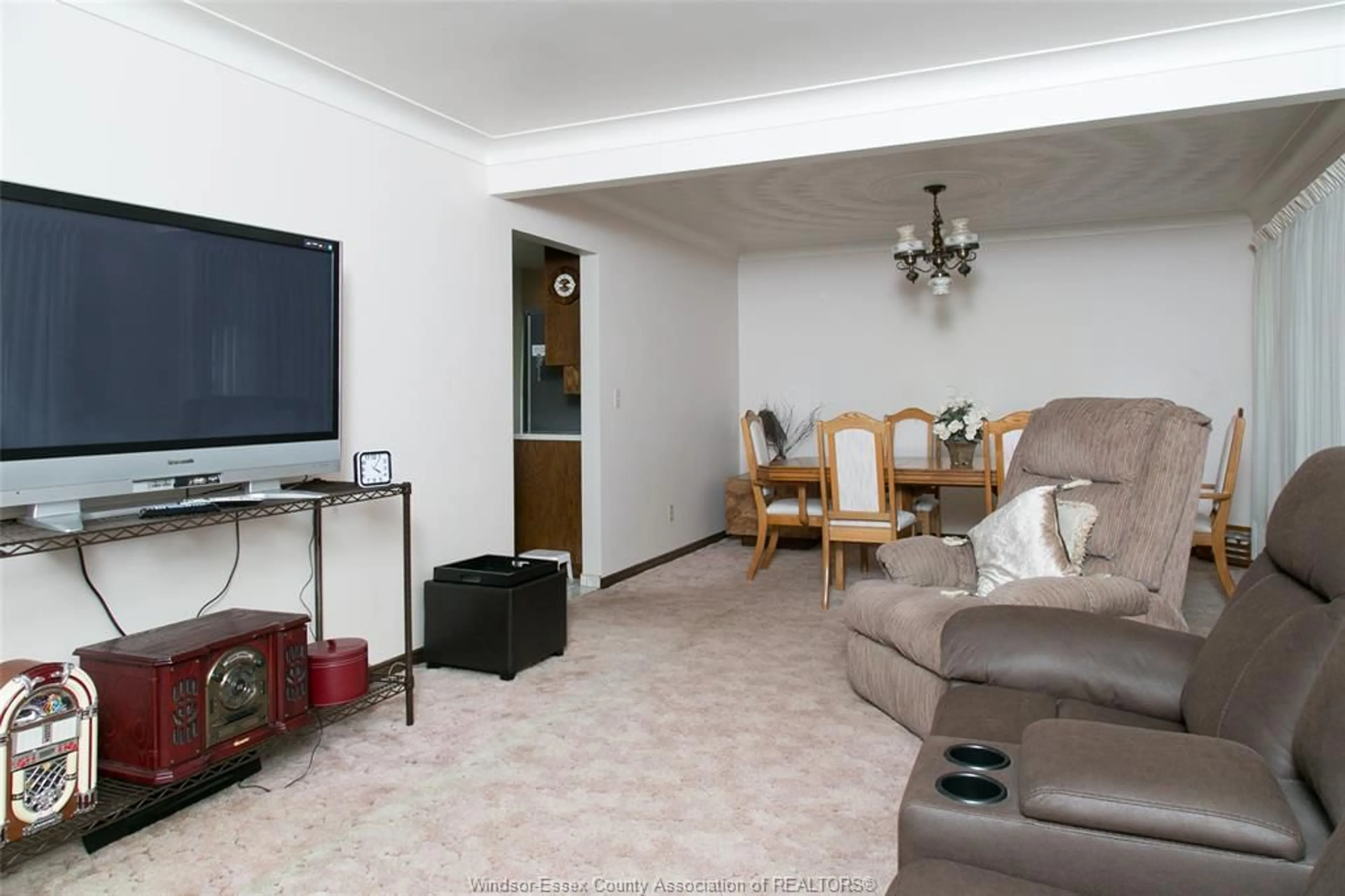 Living room with furniture, unknown for 3371 COUNTY ROAD 20, Amherstburg Ontario N9V 2Y8