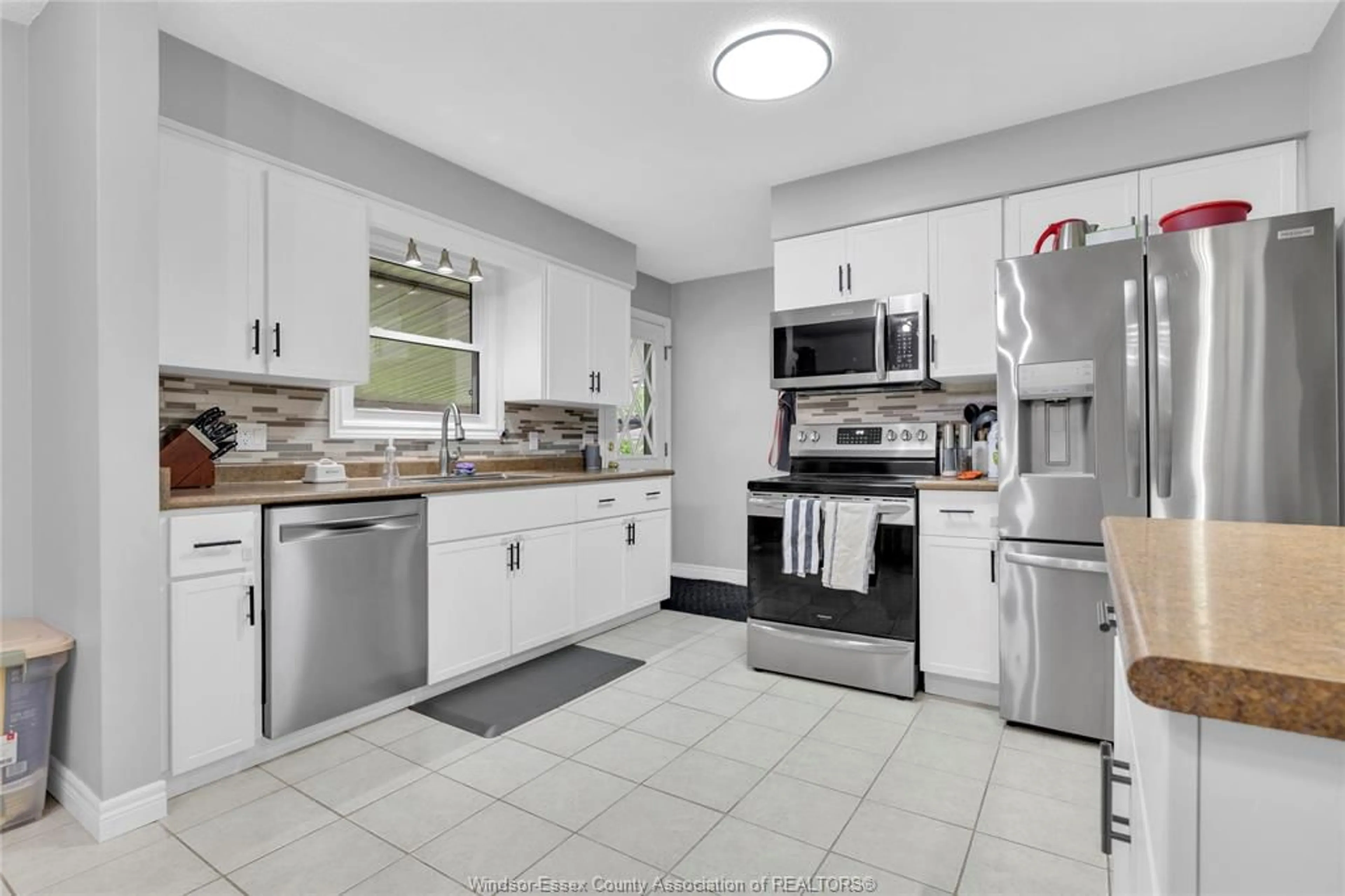 Standard kitchen, ceramic/tile floor for 1570 LAURIER Dr, LaSalle Ontario N9J 1N5