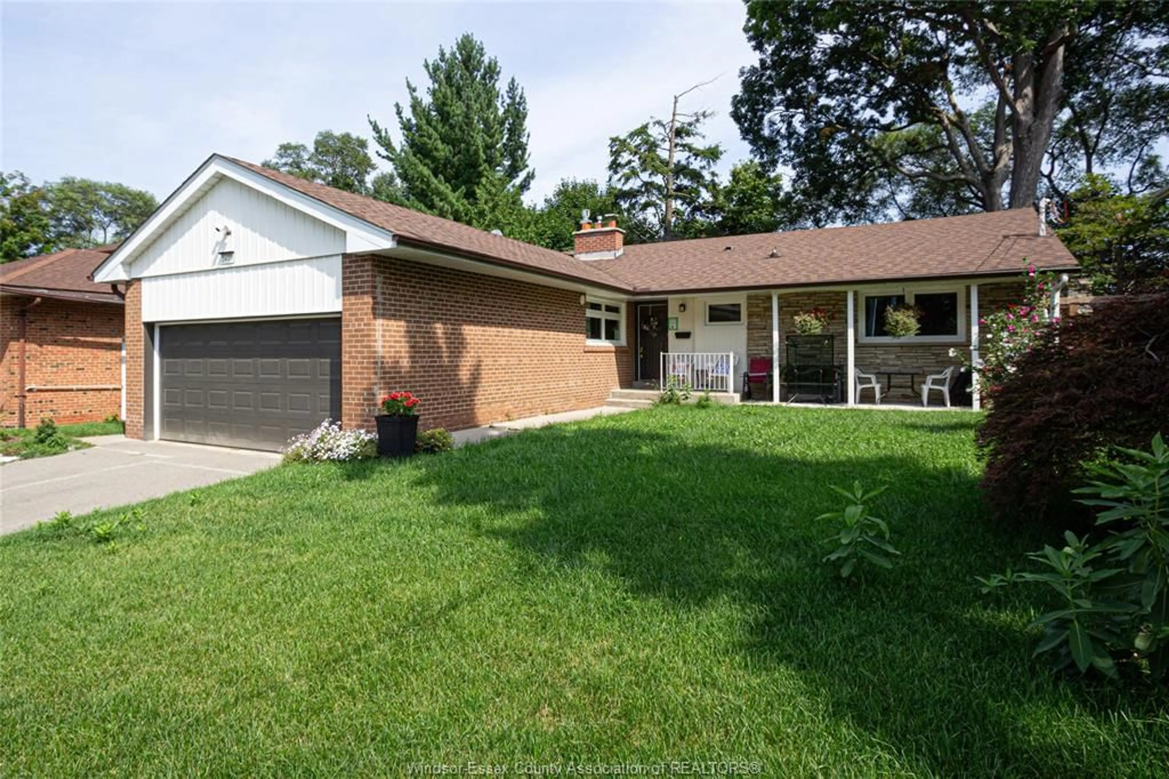 Home with brick exterior material, street for 3438 ENNISKILLEN, Mississauga Ontario L5C 2N1